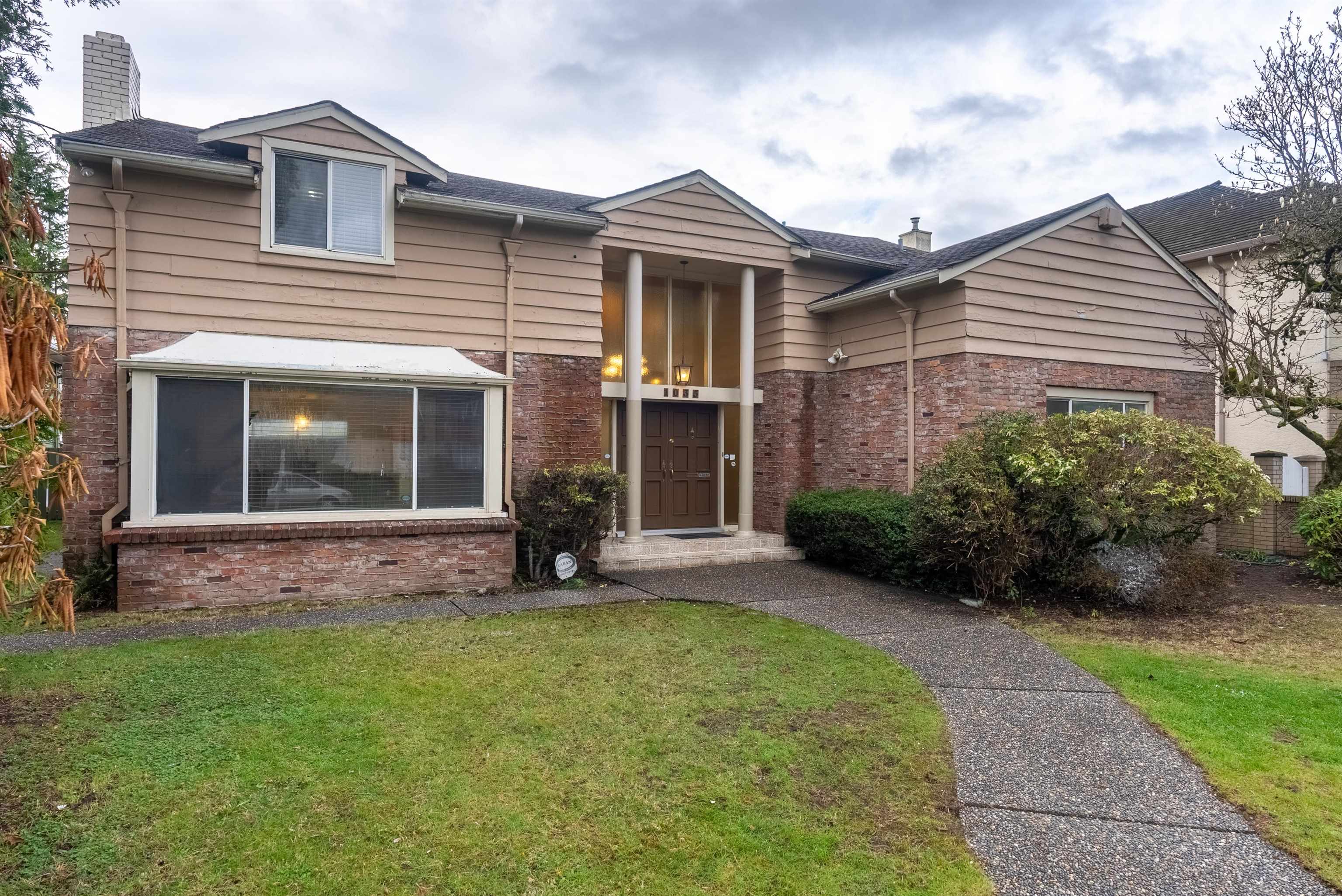 1035 West 48th Avenue, Vancouver, BC V6M 2N4
