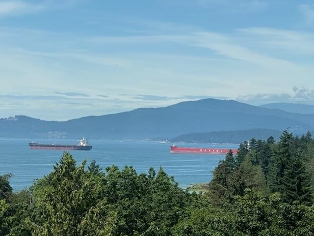2077 Nelson Street #1201, Vancouver, BC V6G 2Y2