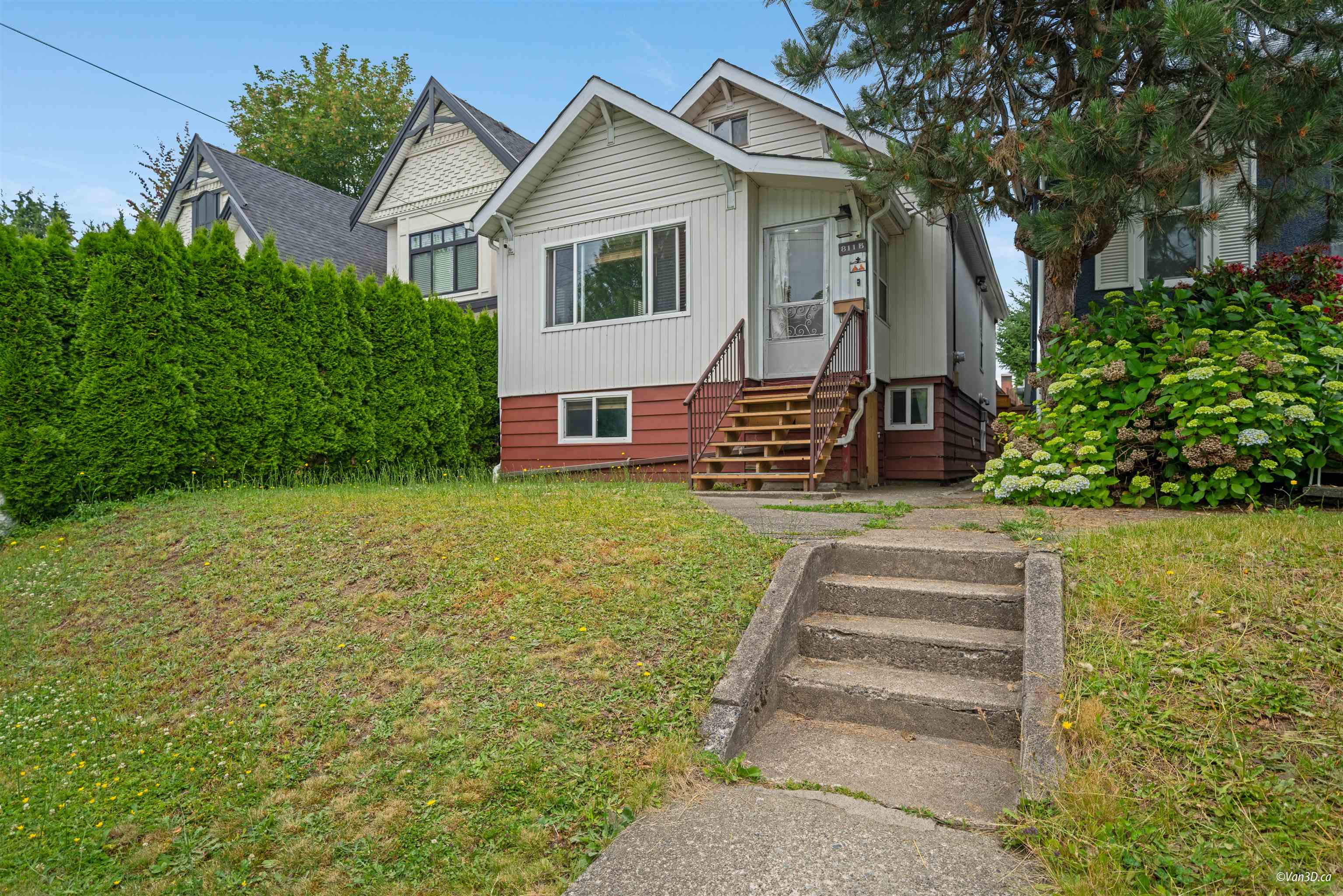 811b Dublin Street, New Westminster, BC V3M 2Y5