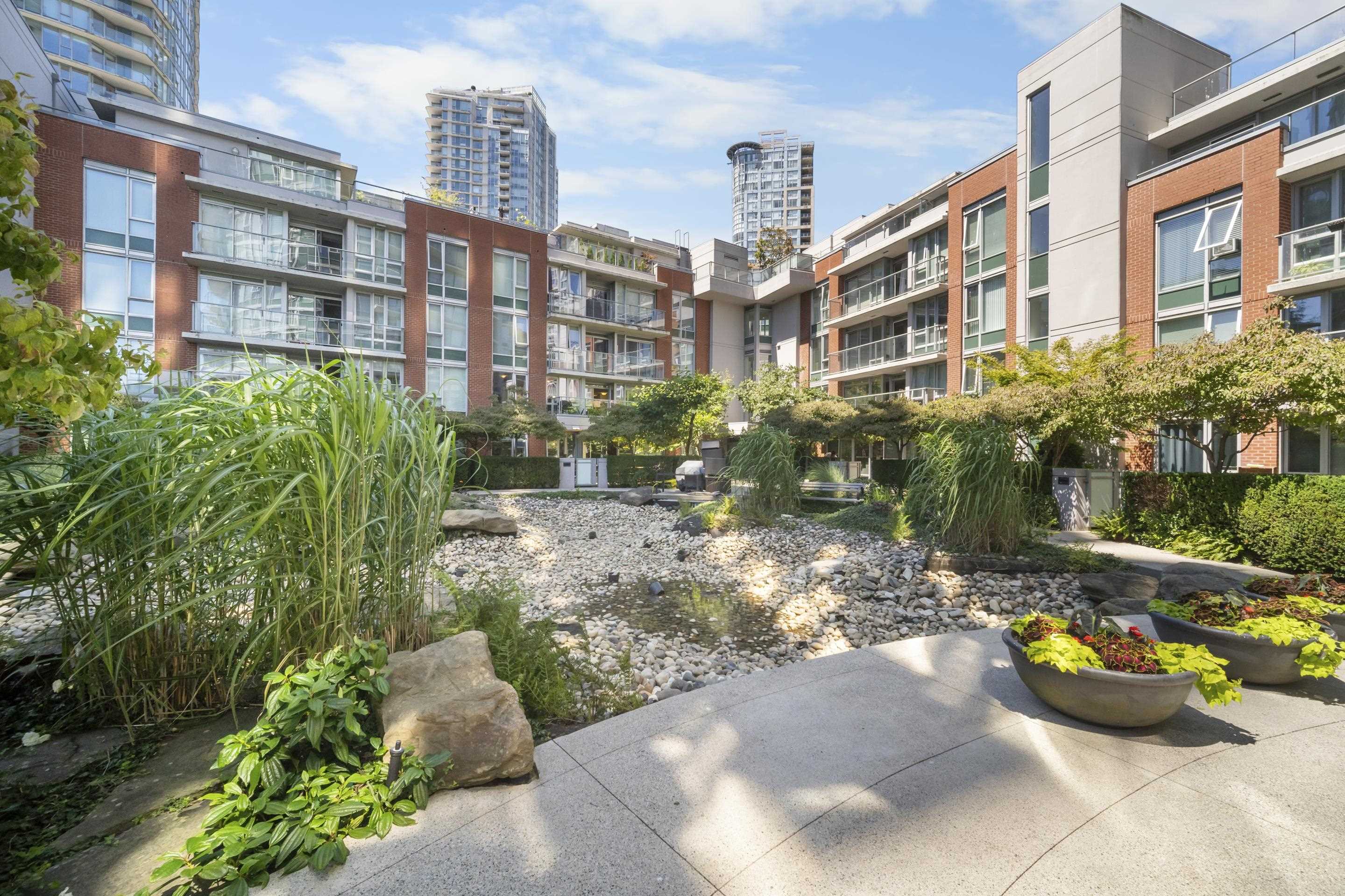 618 Abbott Street #501, Vancouver, BC V6B 0C1