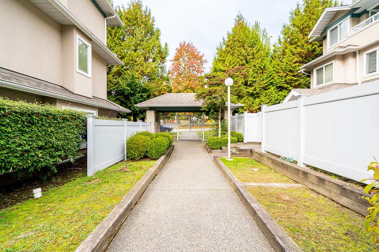 7128 18th Avenue #13, Burnaby, BC V3N 1H1