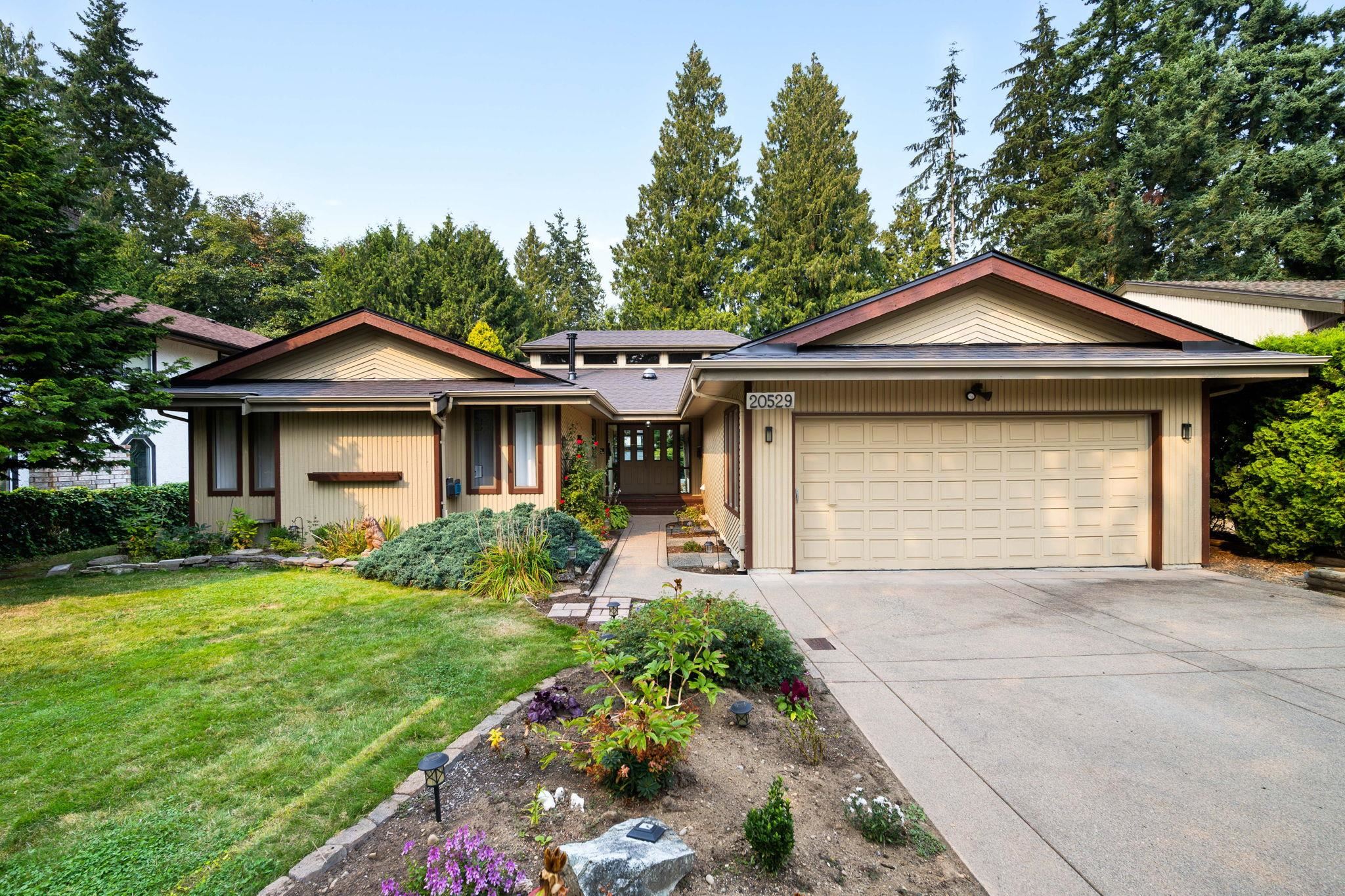 45a Avenue, Langley, BC V3A 6G4