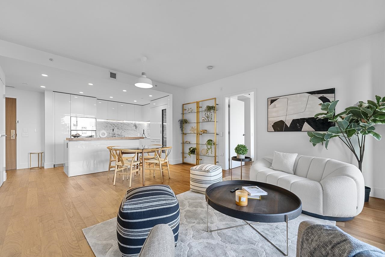 7428 Alberta Street #411, Vancouver, BC V5X 0J5