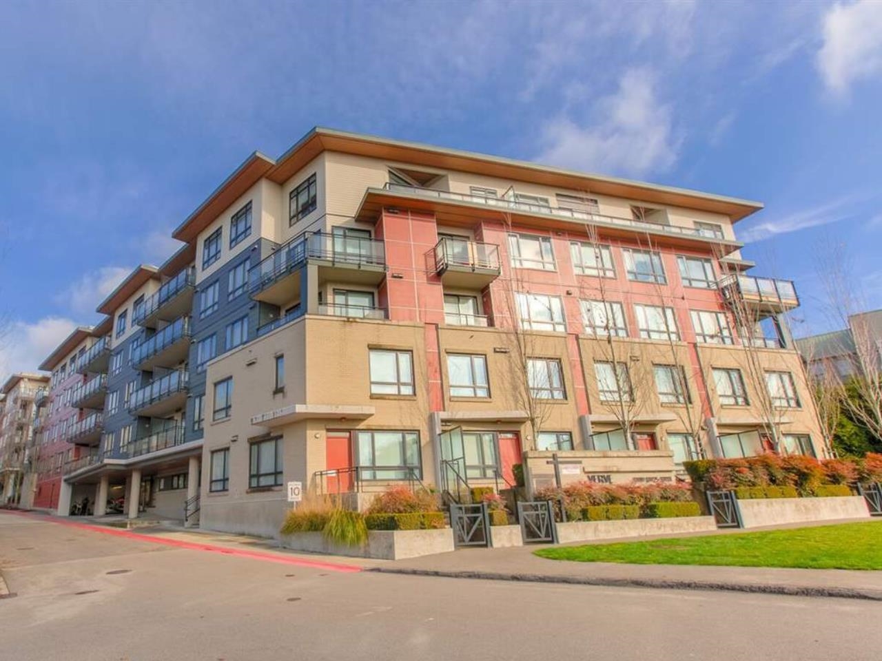 13919 Fraser Highway #205, Surrey, BC V3T 4E6