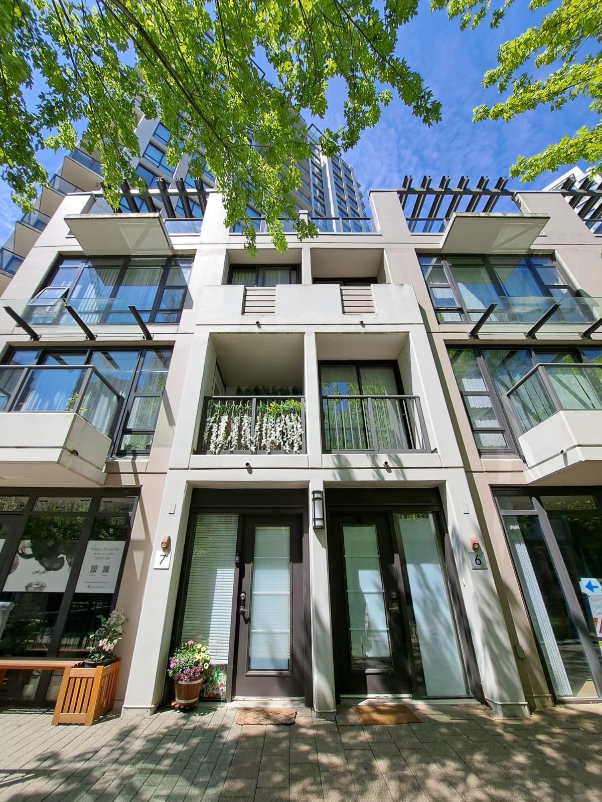 1185 The High Street ##7, Coquitlam, BC V3B 0A9