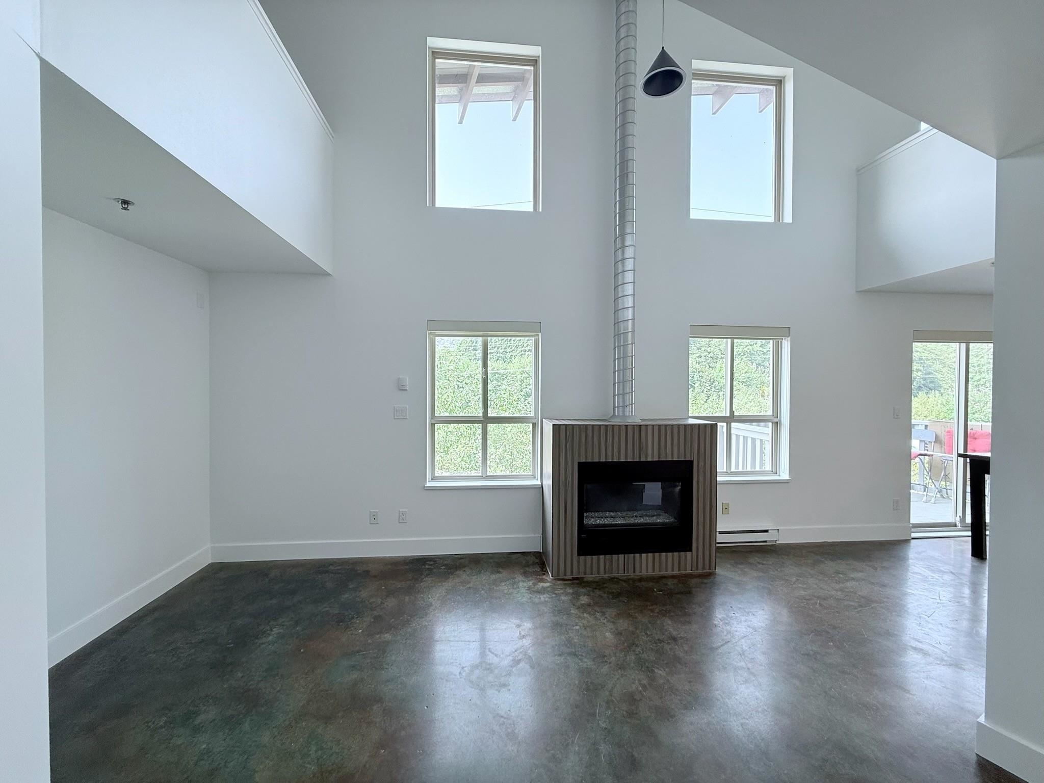 40775 Tantalus Road #1, Squamish, BC V8B 0N2