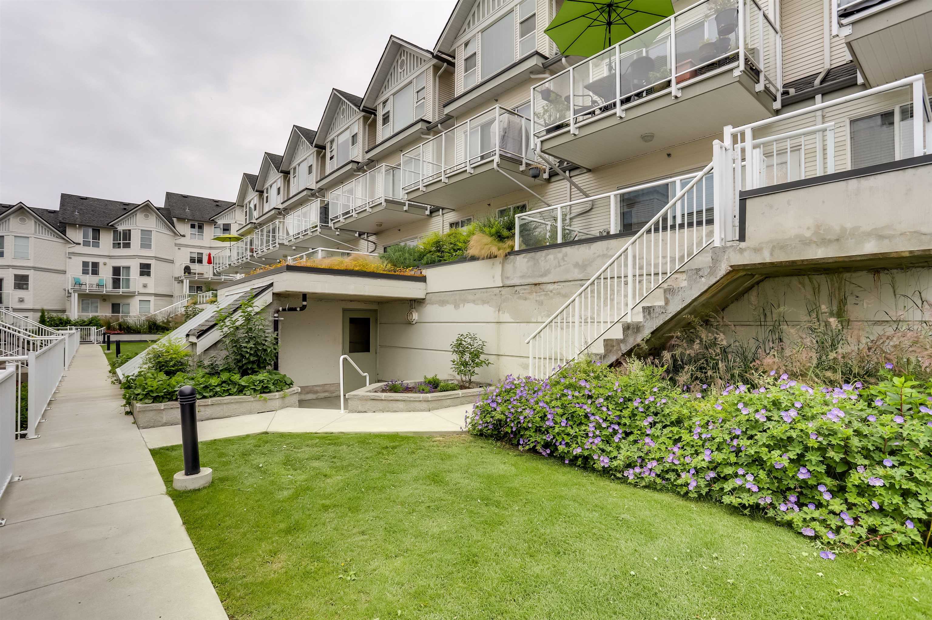 2733 East Kent Avenue North #50, Vancouver, BC V5S 3T9