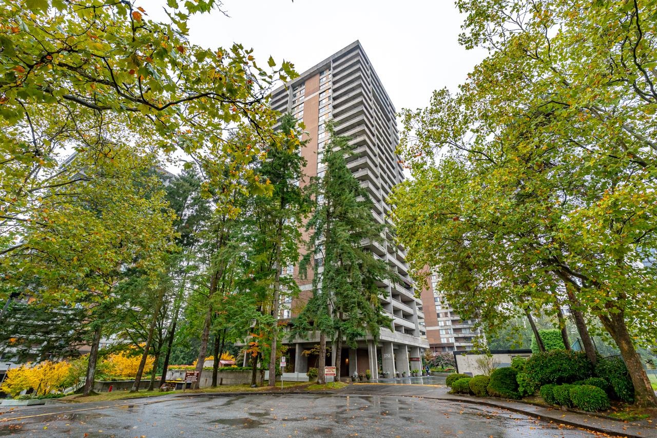 3755 Bartlett Court #702, Burnaby, BC V3J 7G7