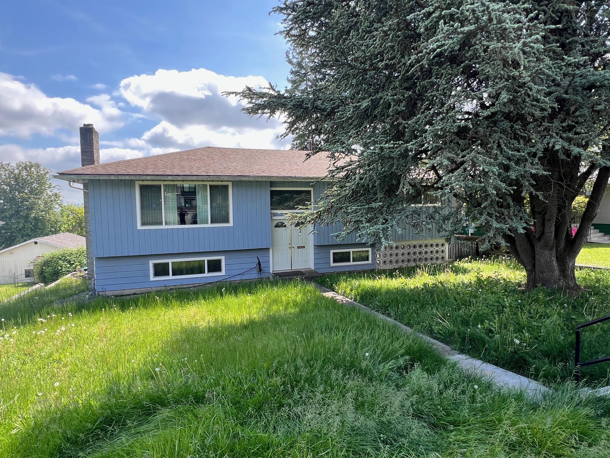 1008 Thomas Avenue, Coquitlam, BC V3K 2K3