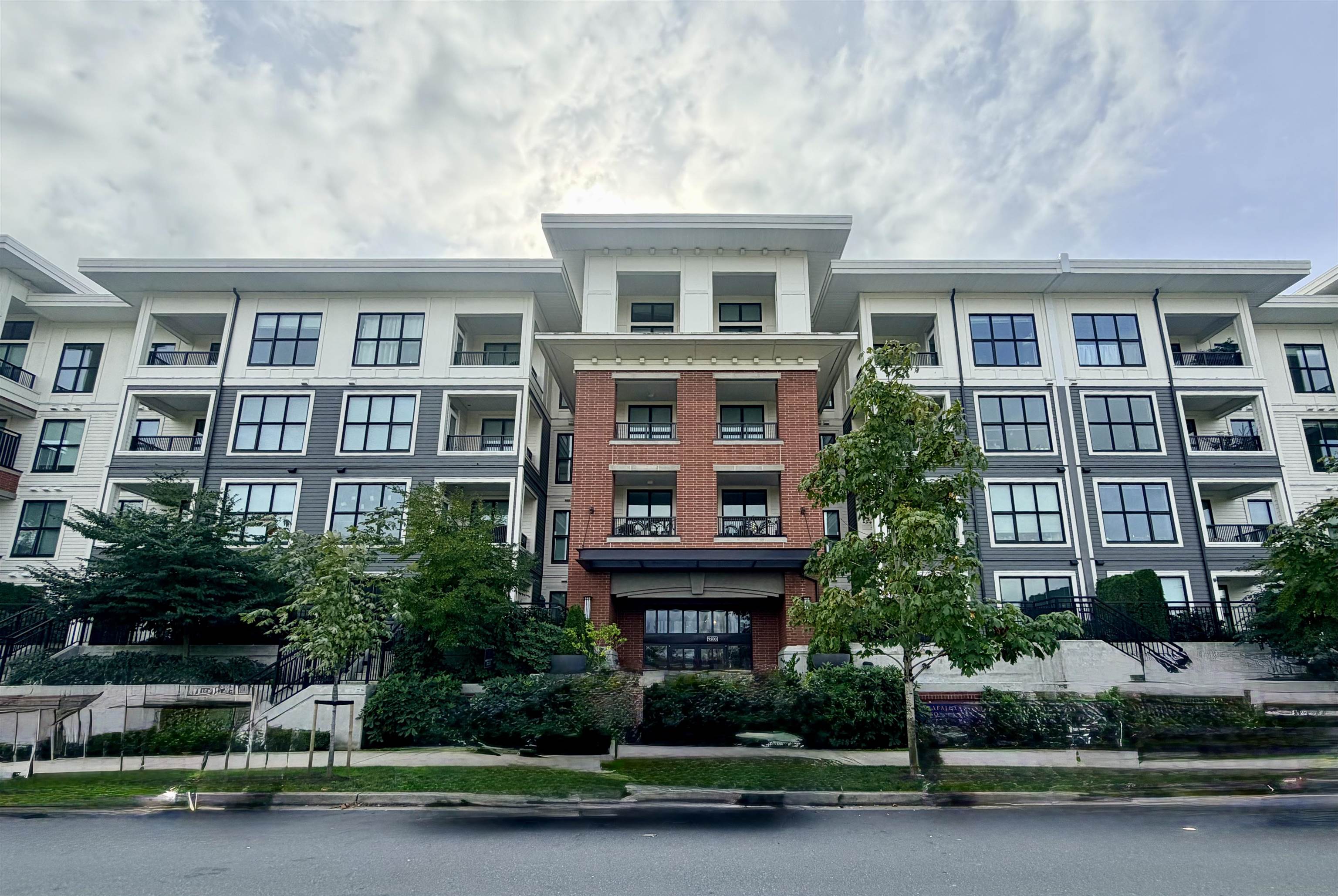 9500 Tomicki Avenue #227, Richmond, BC V6X 0R9