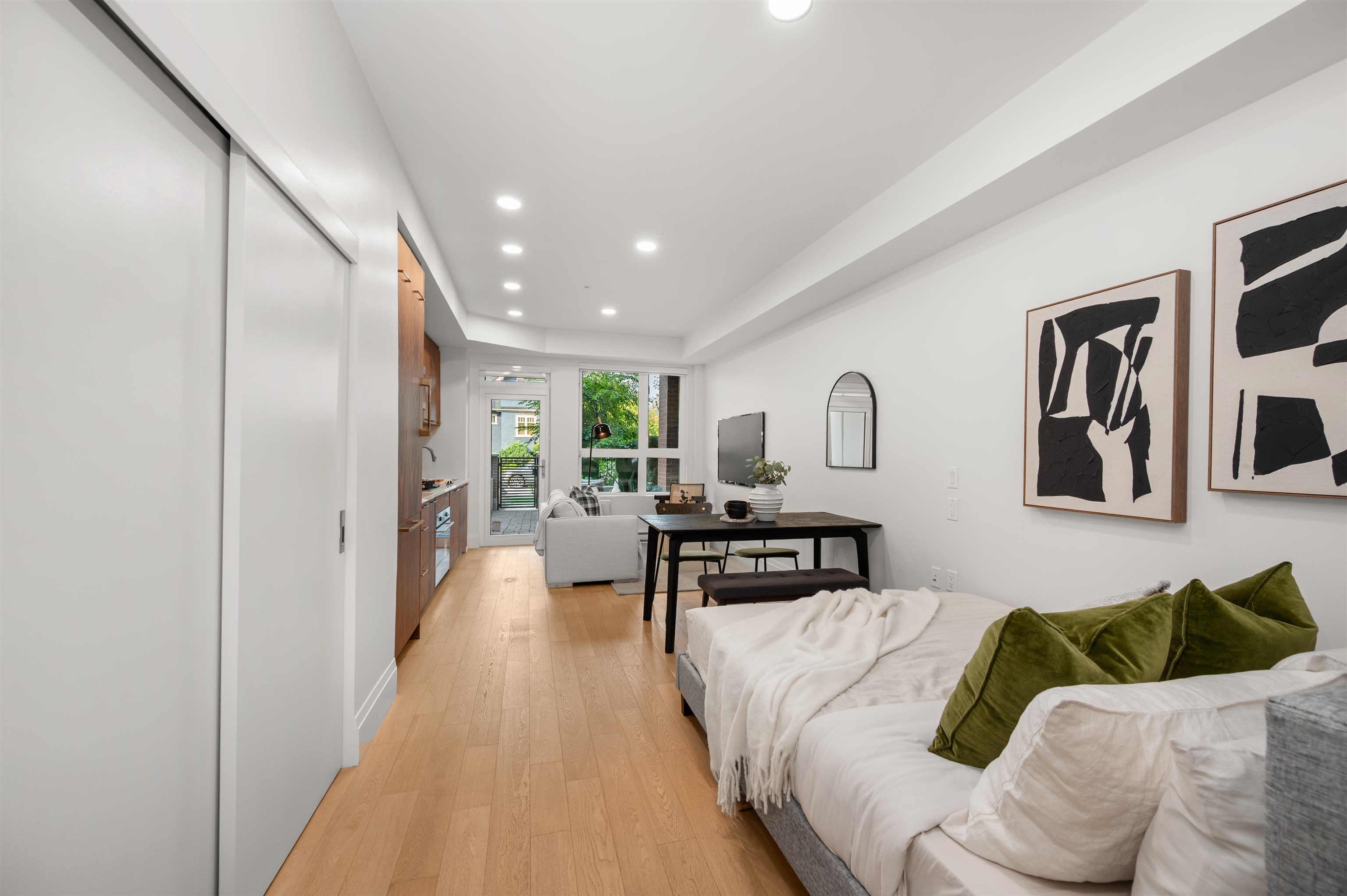 2550 Garden Drive #111, Vancouver, BC V5N 4X6