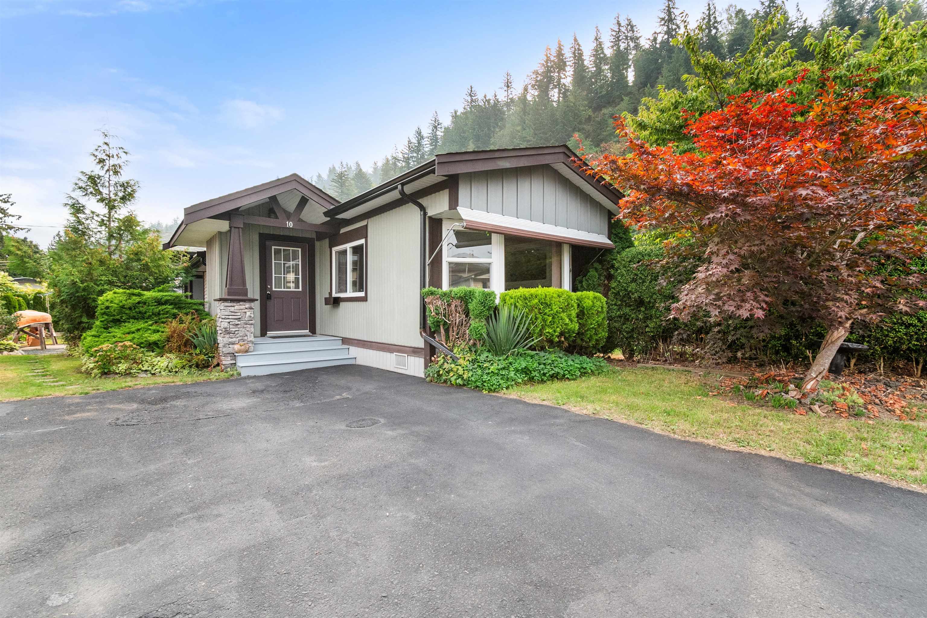 45715 Alma Avenue #10, Chilliwack, BC V2R 3M5