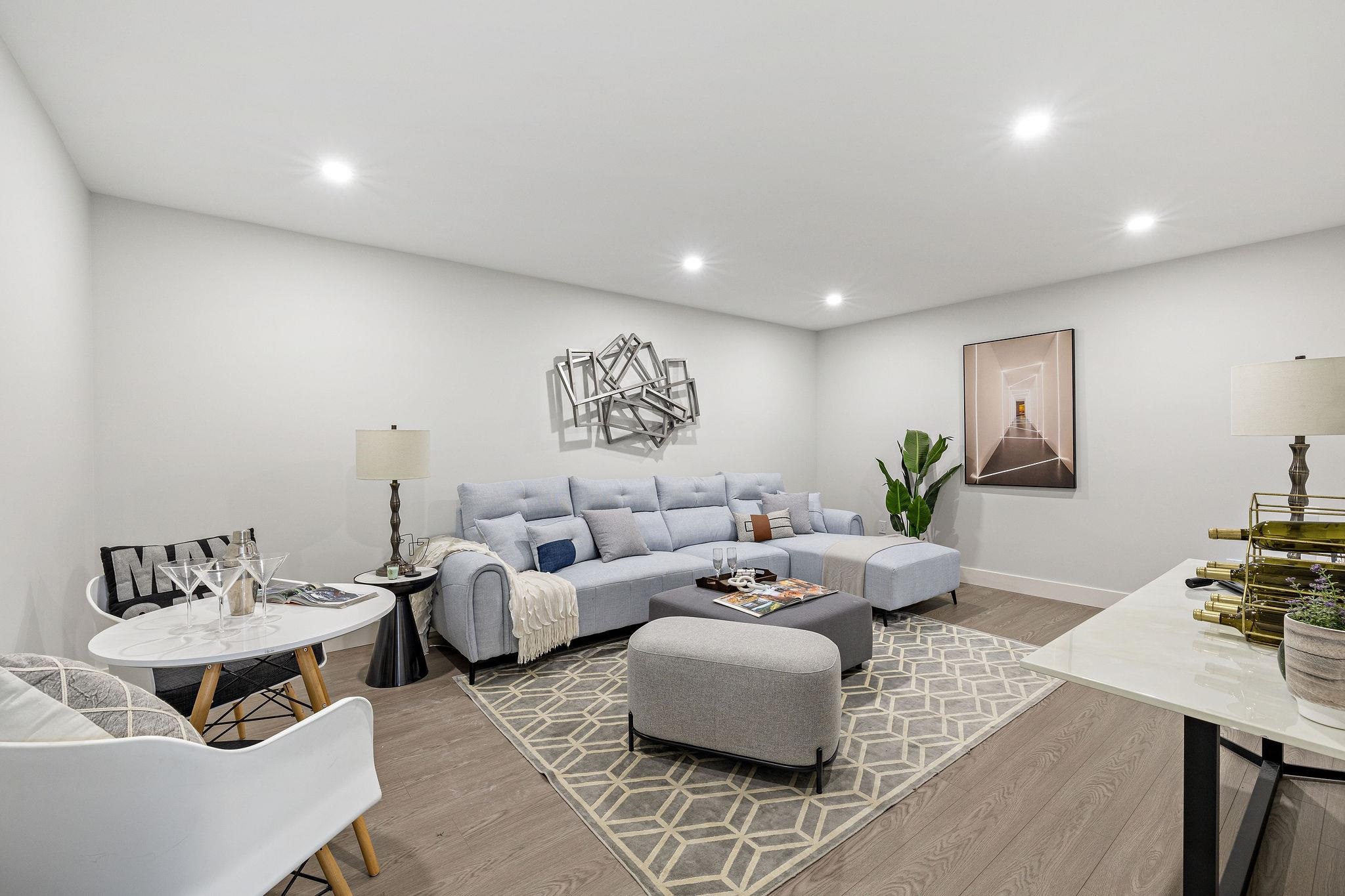 14391 61a Avenue #3, Surrey, BC V3X 0E5