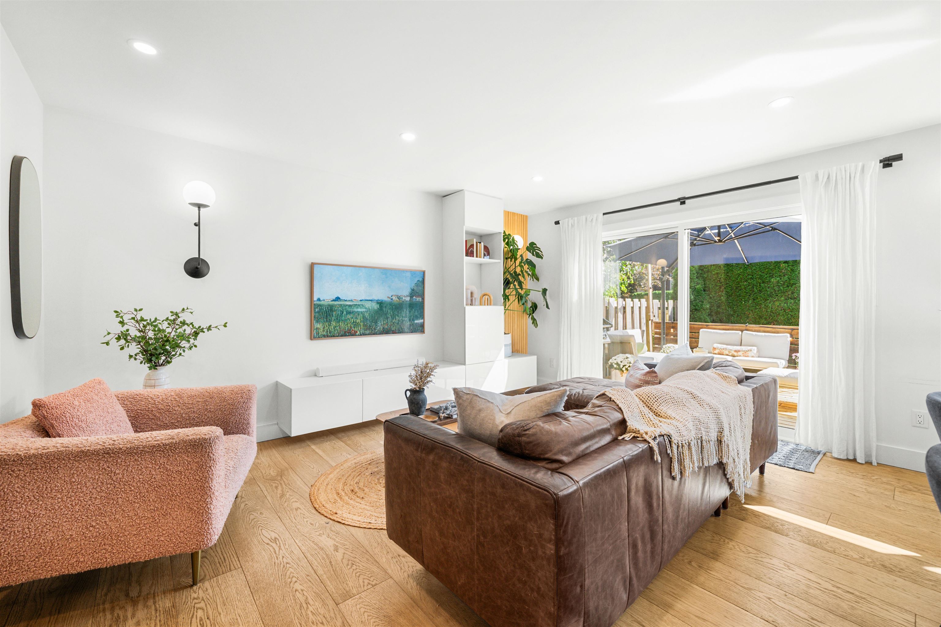 927 Old Lillooet Road, North Vancouver, BC V7J 2H7