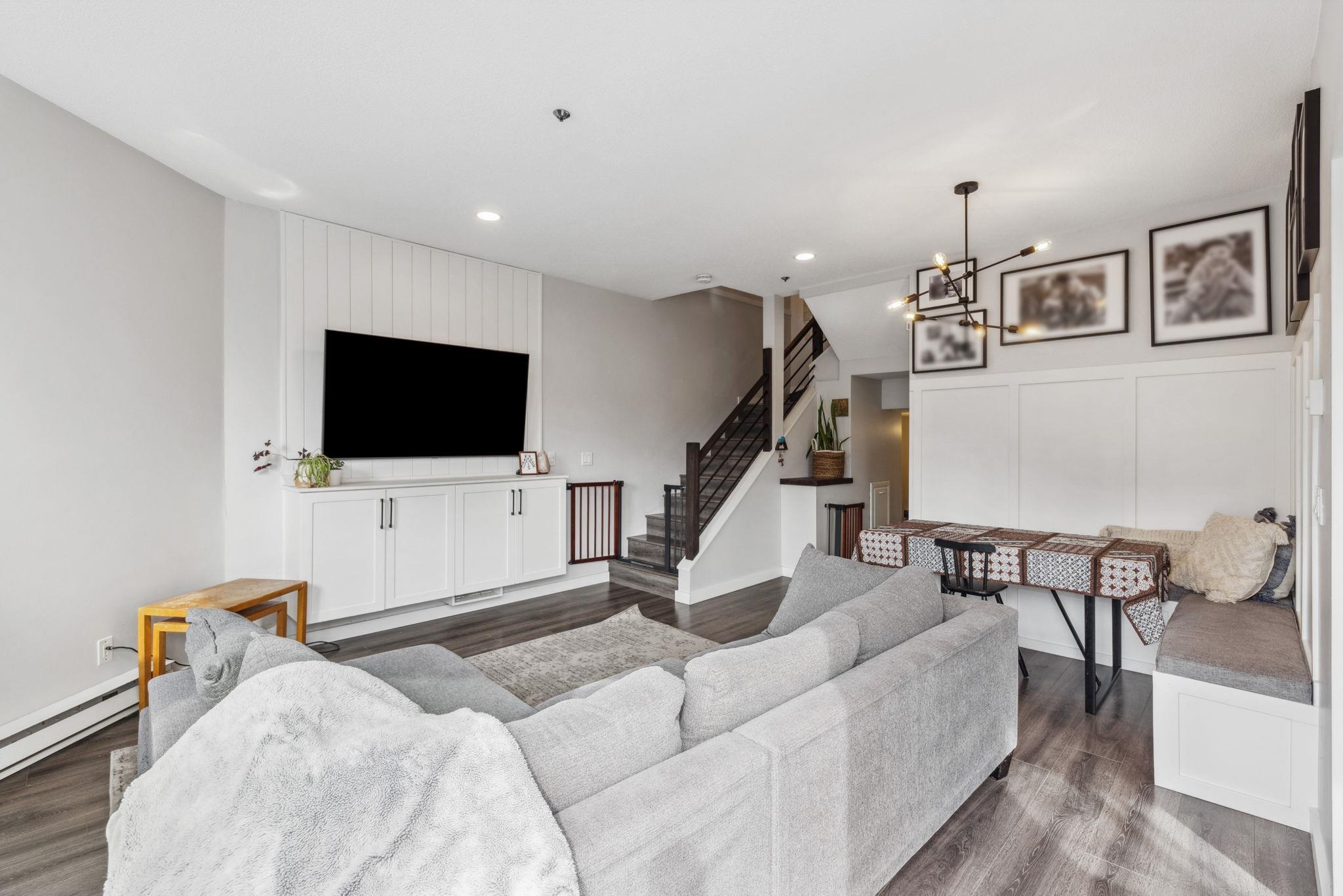 2711 East Kent Avenue North #5, Vancouver, BC V5S 3T9