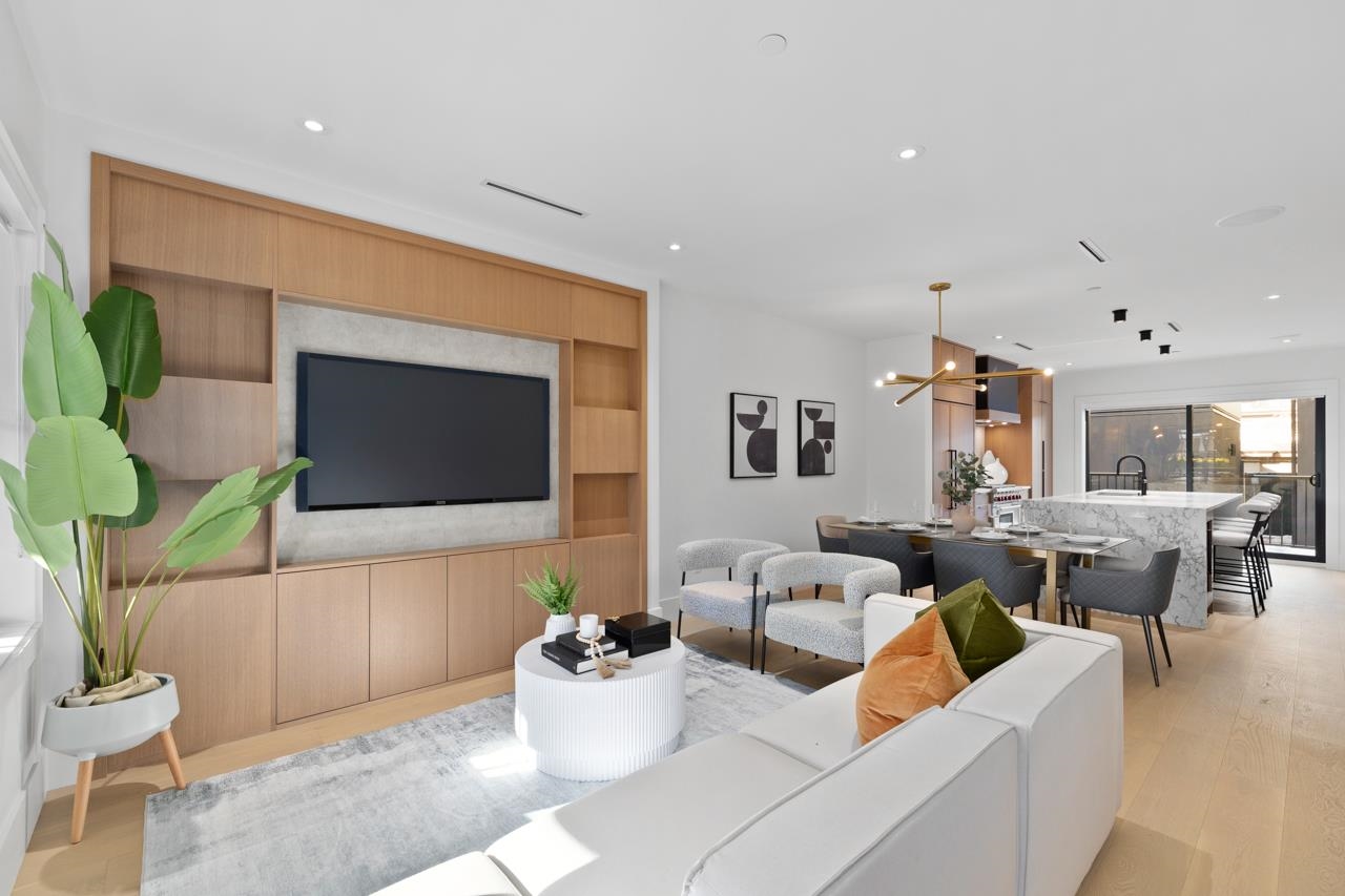 2505 West 37th Avenue, Vancouver, BC V6N 2T3
