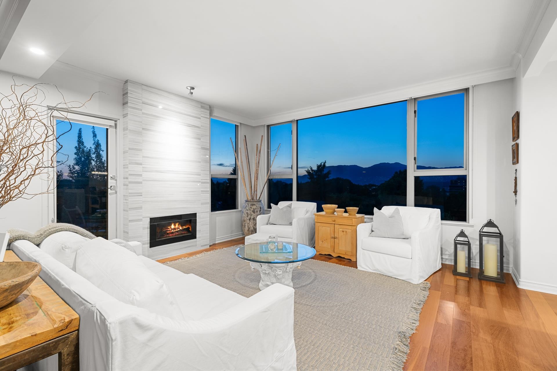 1788 West 13th Avenue #700, Vancouver, BC V6J 2H1