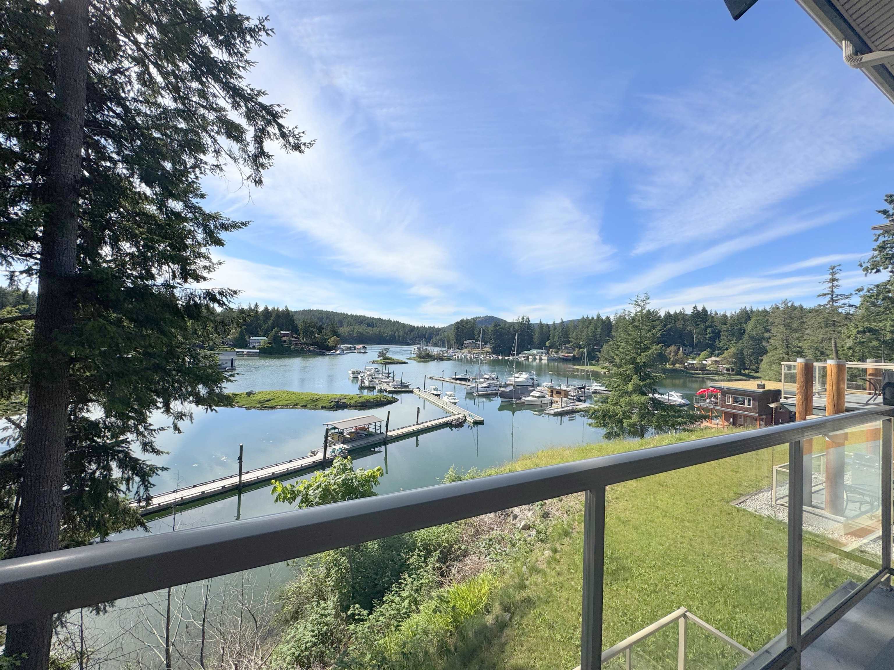 12849 Lagoon Rd #4c, Madeira Park, BC V0N 2H0