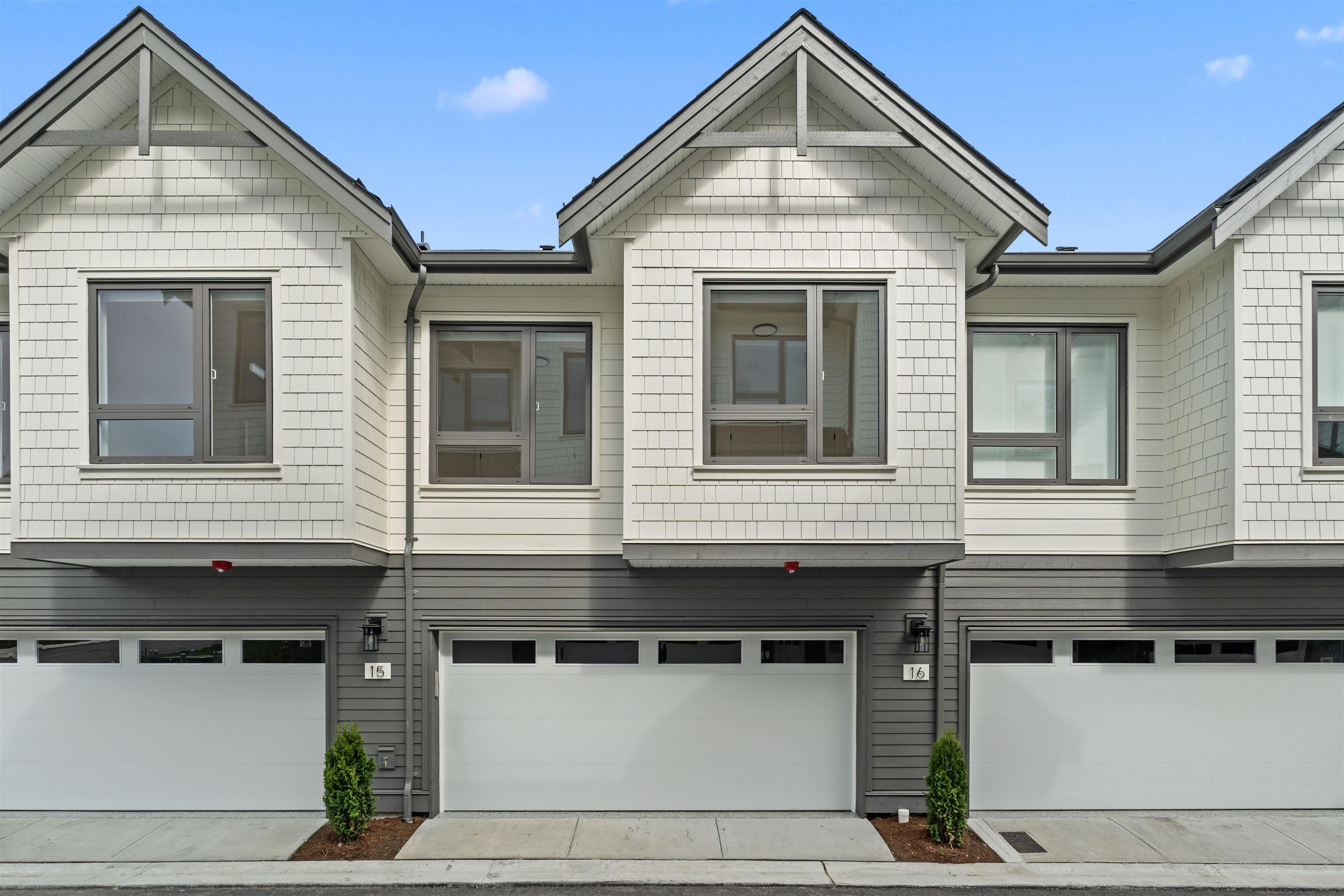 16358 90 Ave #15, Surrey, BC V7N 4T2