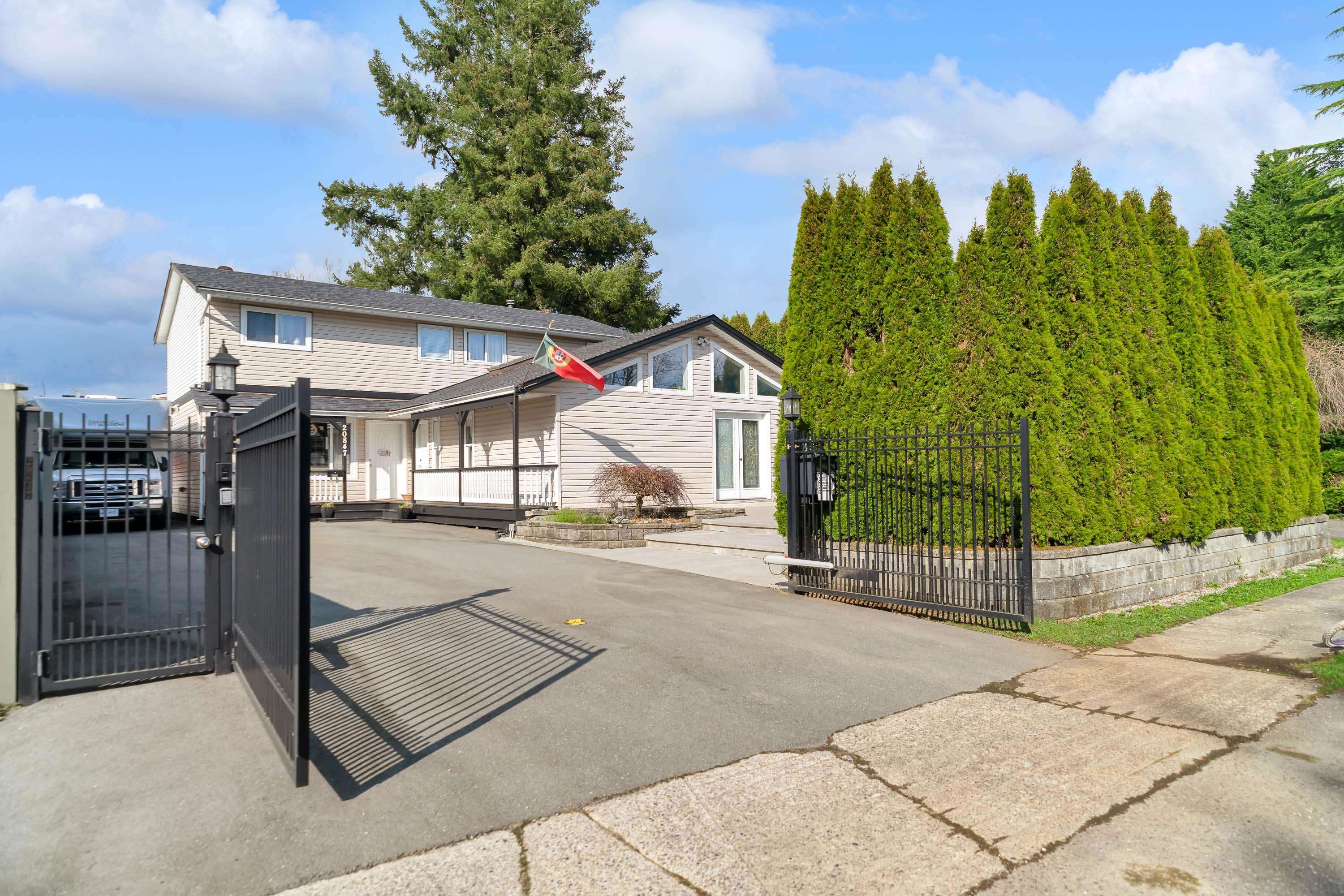 52a Avenue, Langley, BC V3A 6E4