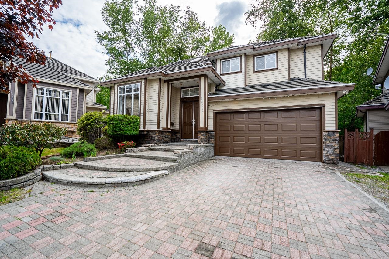 76a Avenue, Surrey, BC V3W 1N8