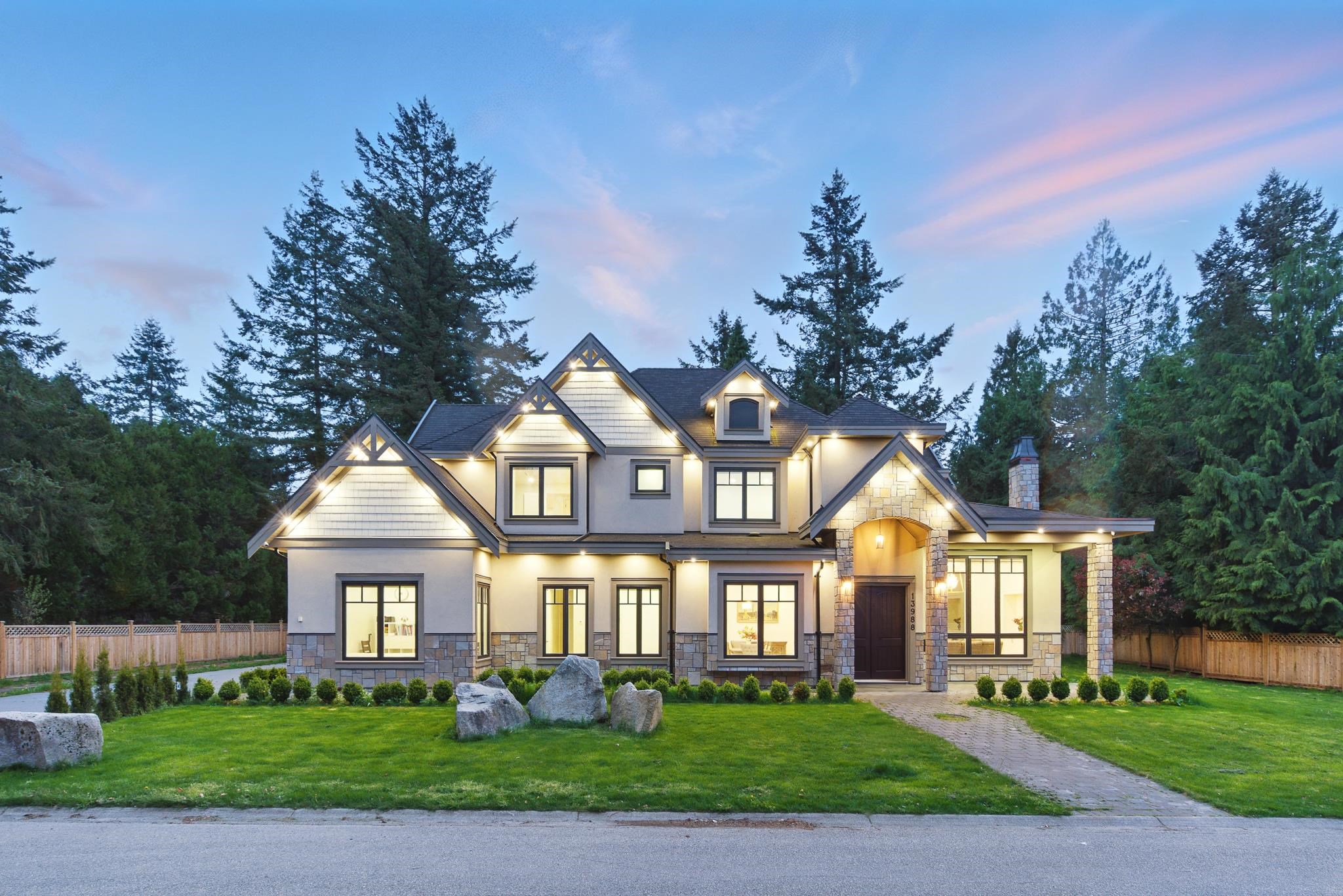 20a Avenue, Surrey, BC V4A 4H5