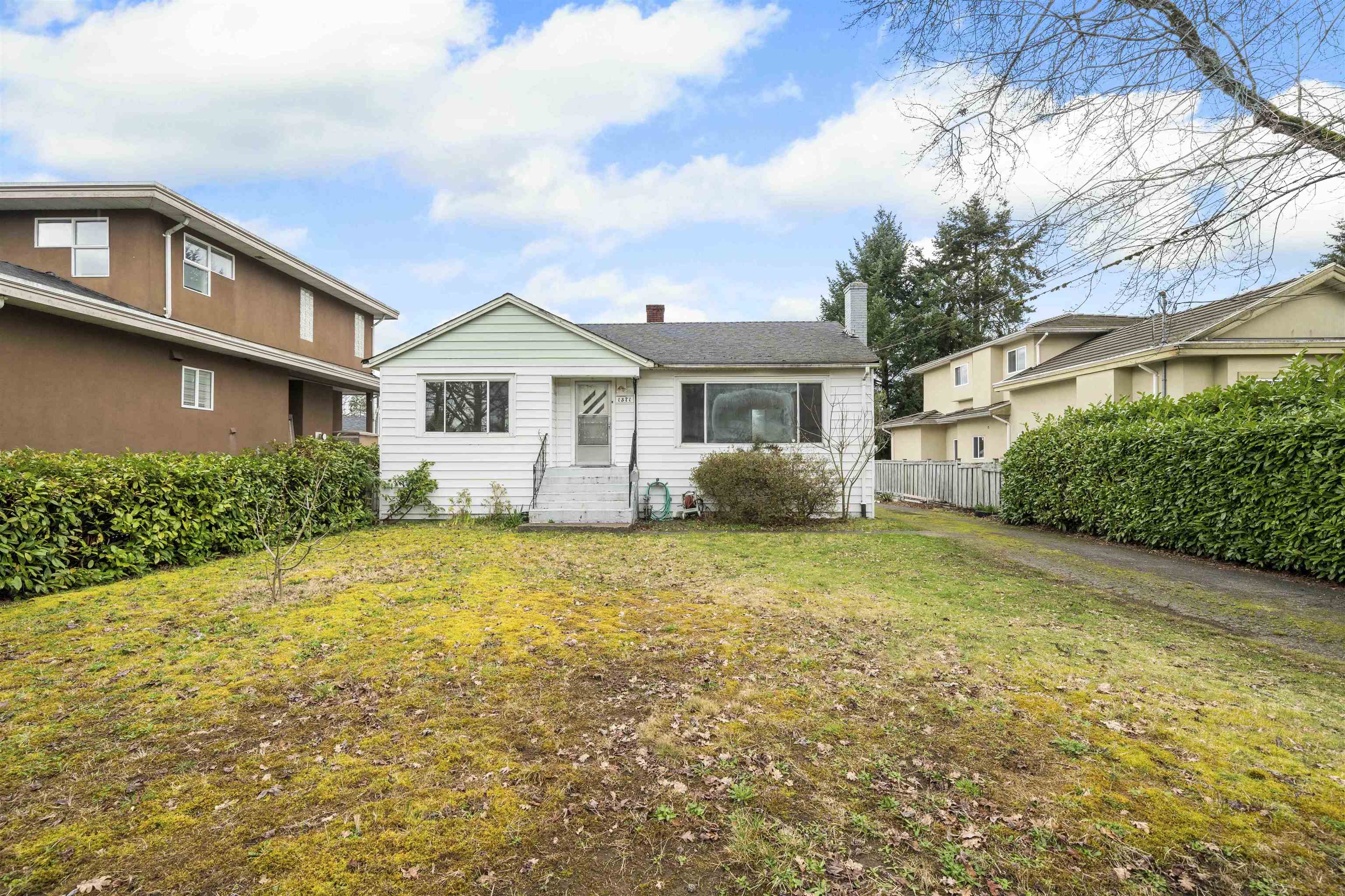 1371 Duthie Avenue, Burnaby, BC V5A 2R5