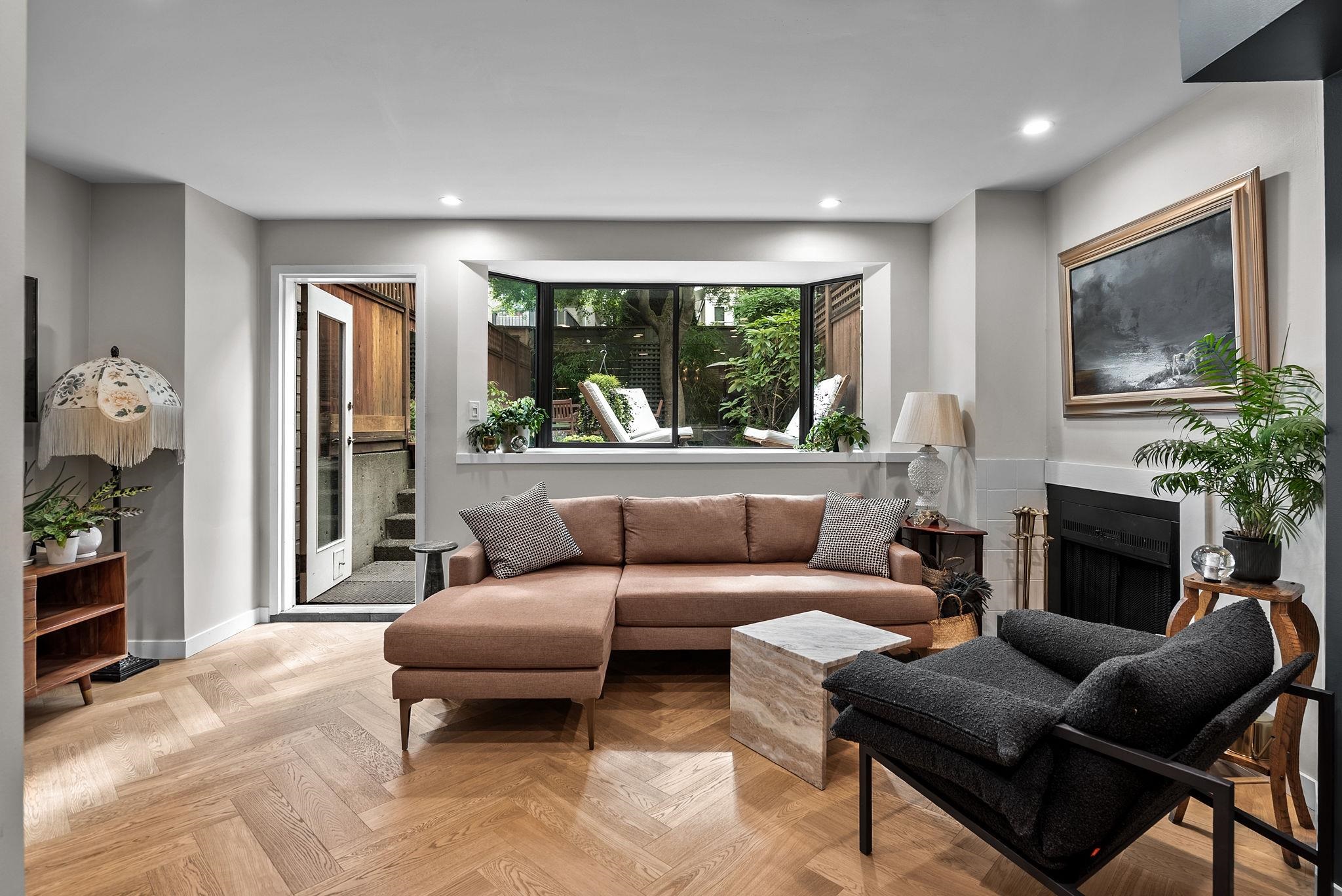 1922 West 7th Avenue #105, Vancouver, BC V6J 1T1
