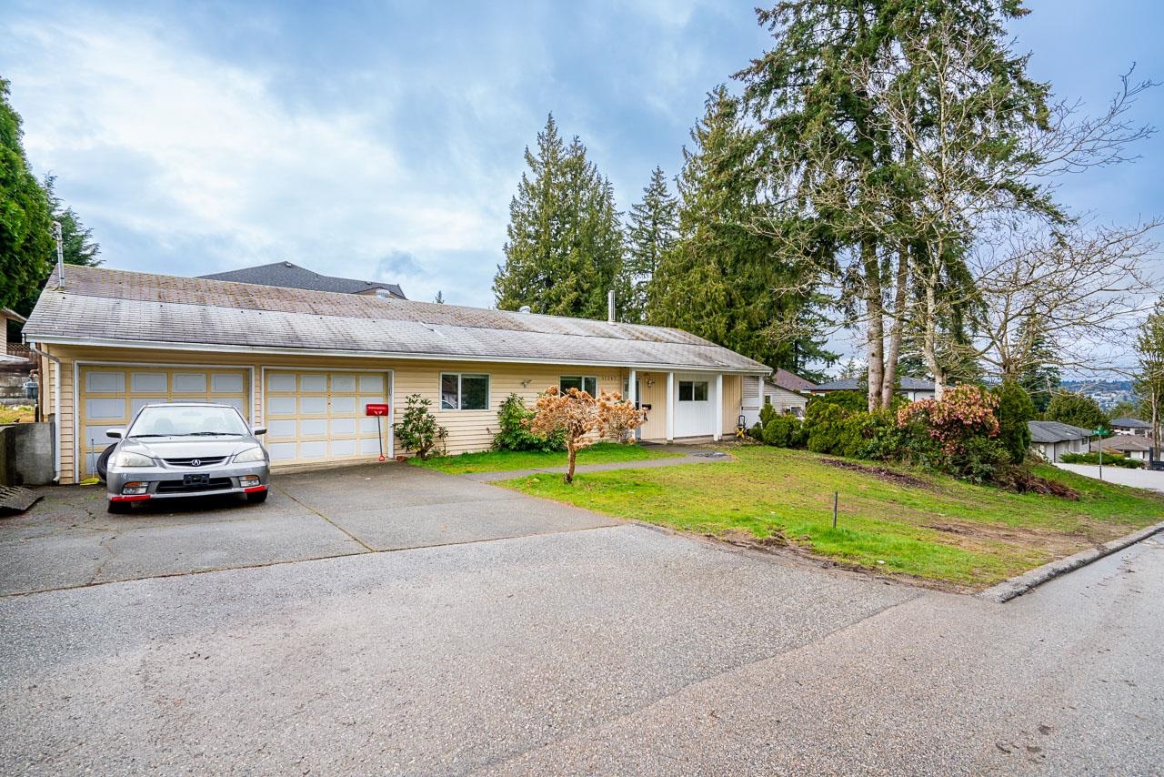 141a Street, Surrey, BC V3R 8Z1