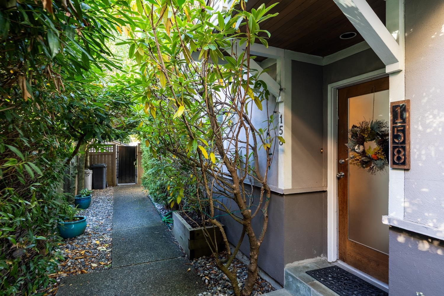 158 East 17th Avenue, Vancouver, BC V5V 1A4