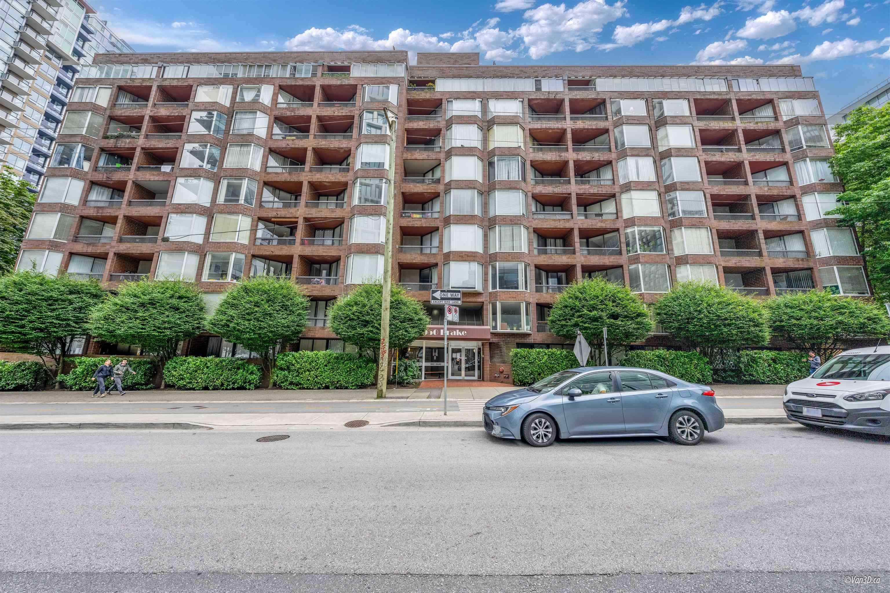 950 Drake Street #512, Vancouver, BC V6Z 2B9