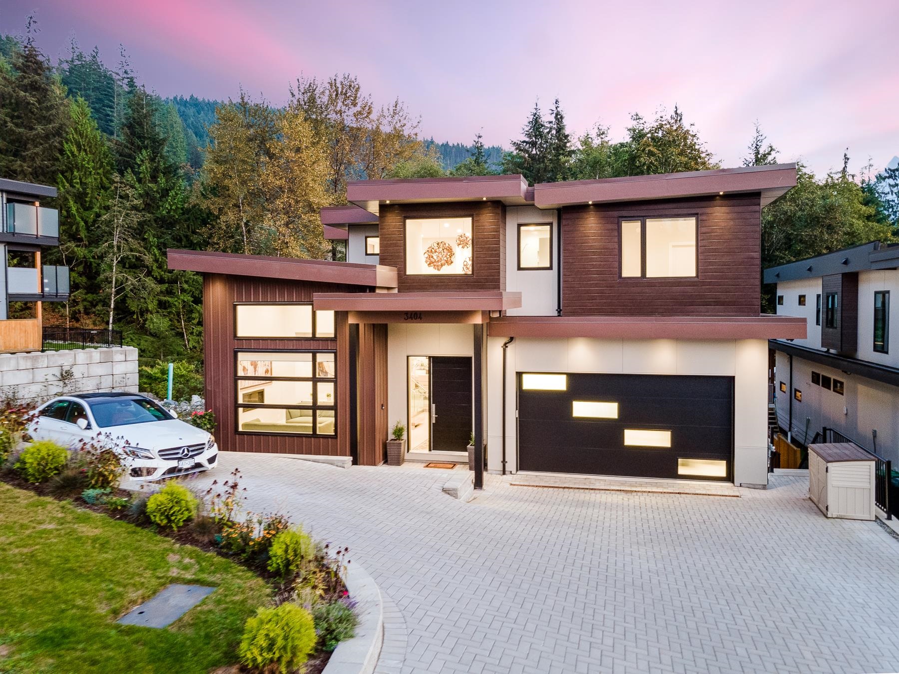 3404 Mamquam Road, Squamish, BC V8B 0S6