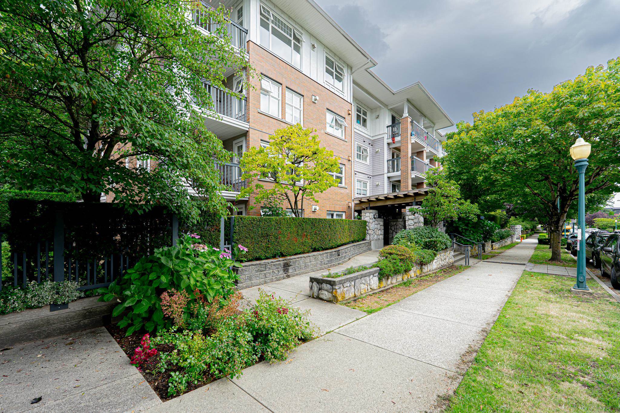 995 West 59th Avenue #312, Vancouver, BC V6P 6Z2
