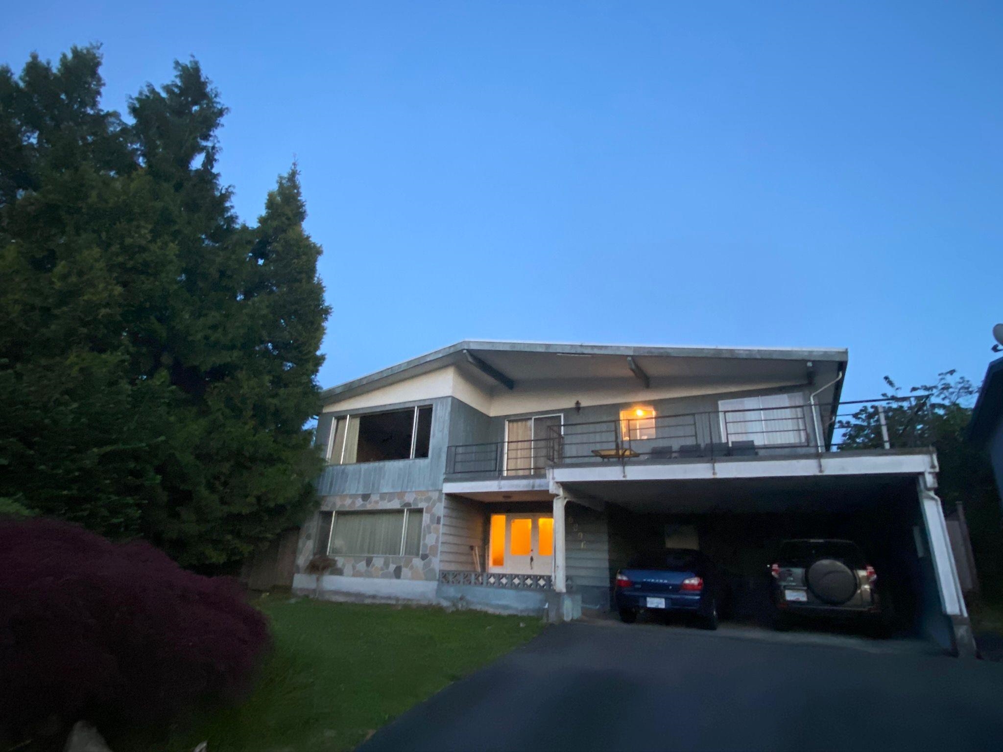 6096 Service Street, Burnaby, BC V5H 1V8
