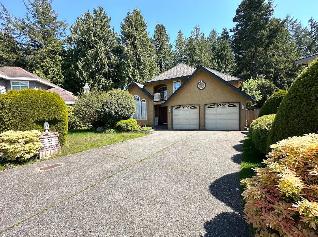 138b Street, Surrey, BC V4A 9J8