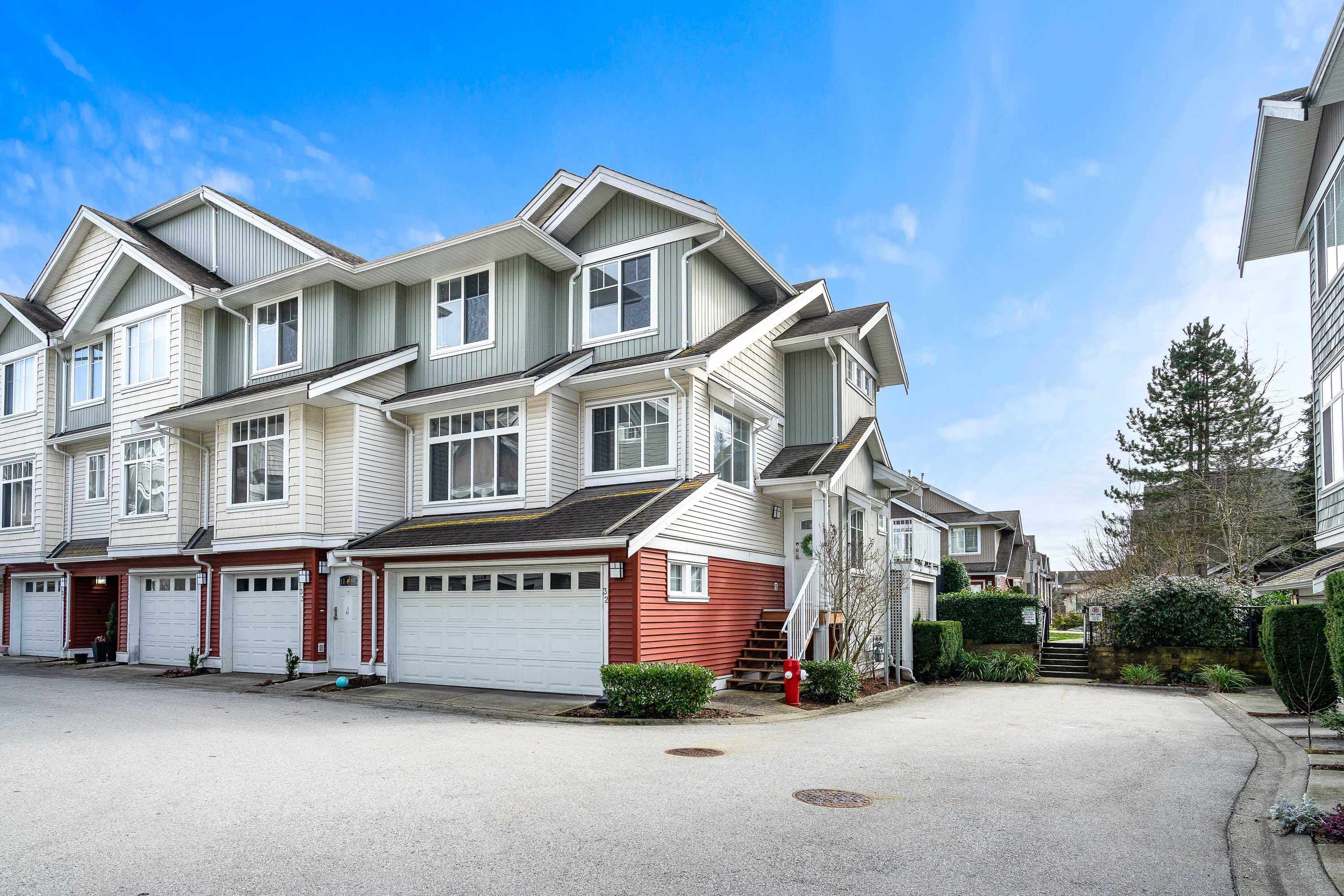 19480 66 Avenue #32, Surrey, BC V4N 5W7