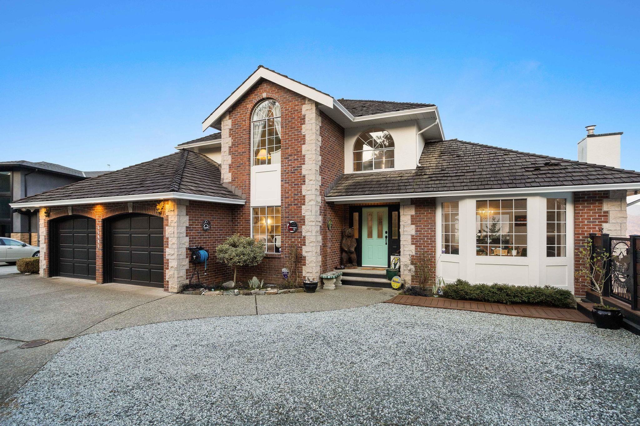 35993 Eaglecrest Place, Abbotsford, BC V3G 1E7