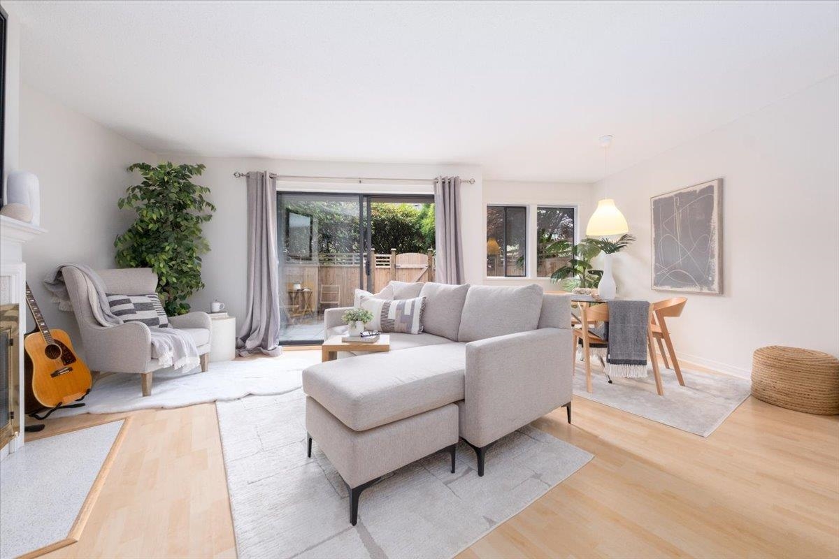 251 W 14th Street, North Vancouver, BC V7M 1P4