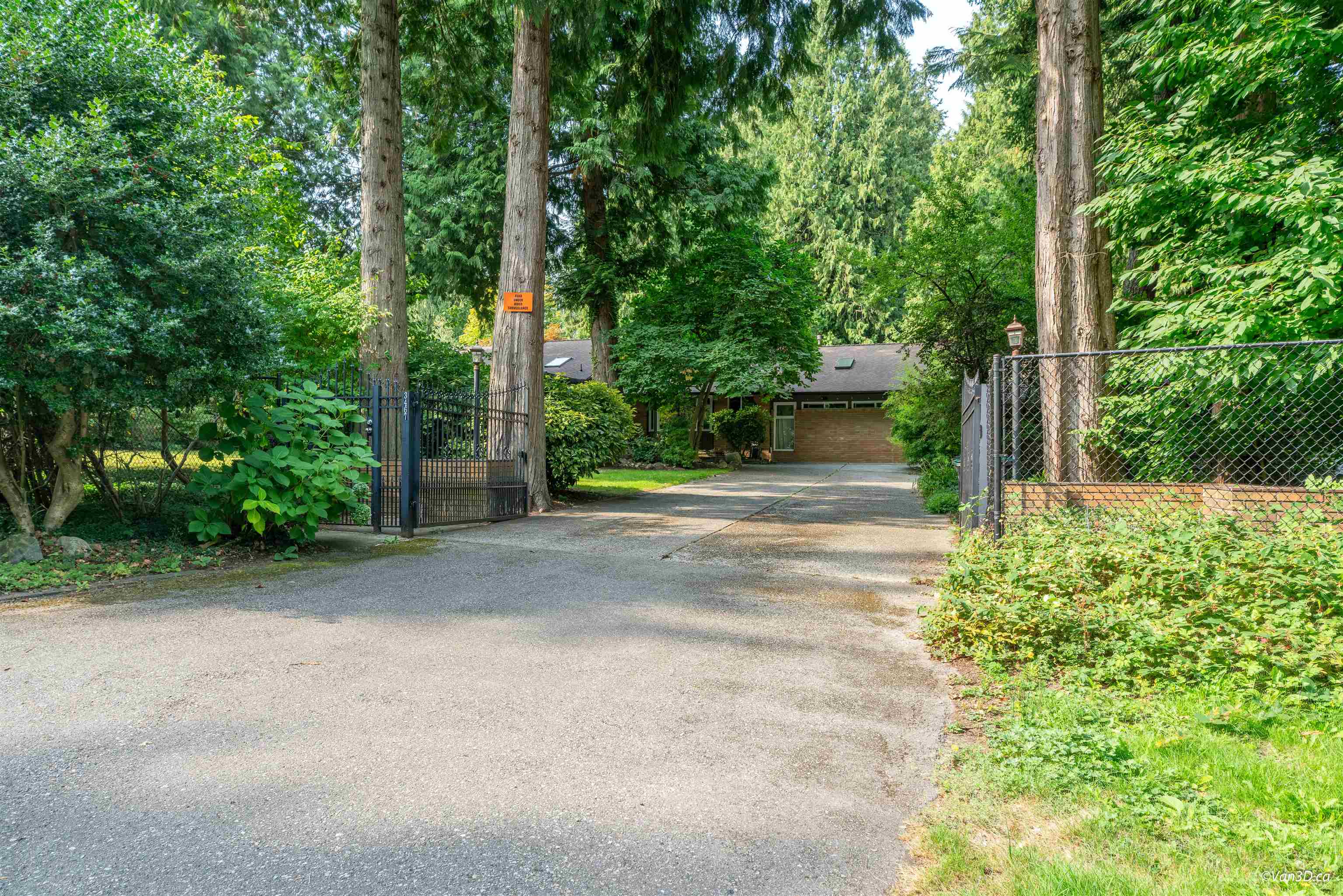 141 Street, Surrey, BC V4P 1L7