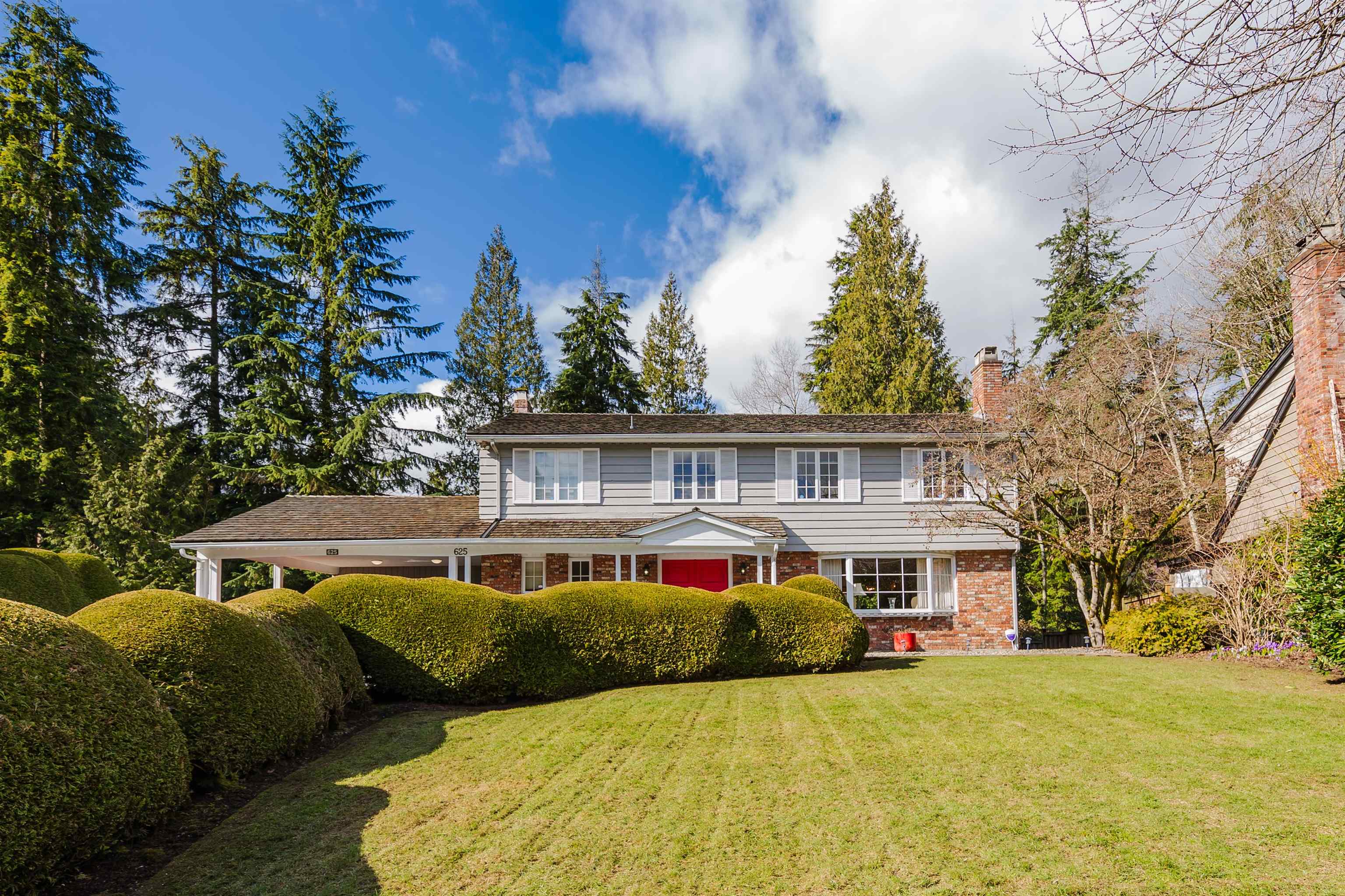 625 Newdale Road, West Vancouver, BC V7T 1W7