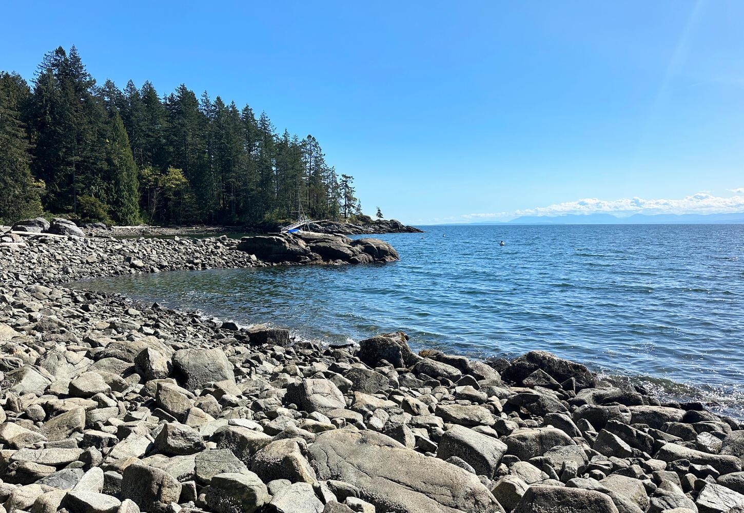 7297 Belle Rd, Sechelt, BC V0N 3A8
