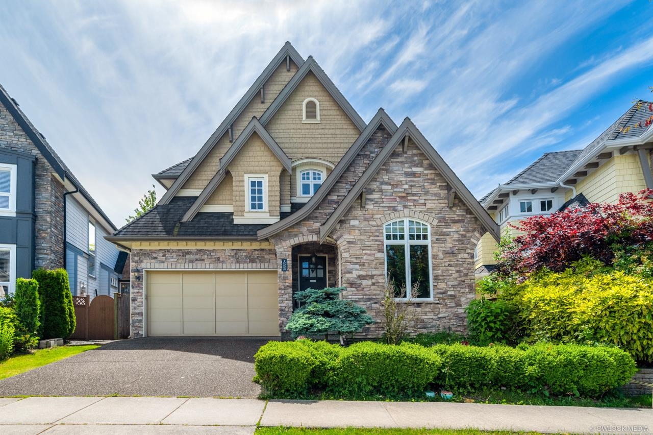 25 Avenue, Surrey, BC V3Z 6S1