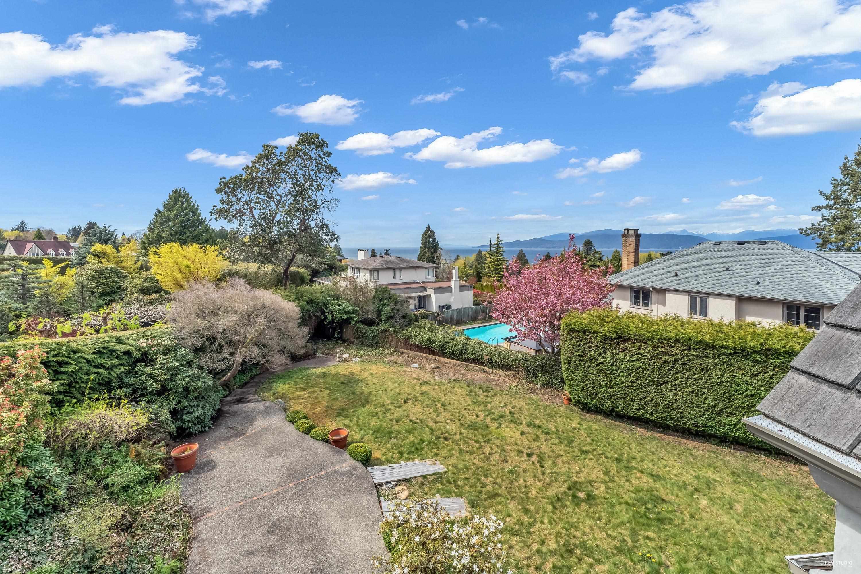1529 Western Crescent, Vancouver, BC V6T 1V2