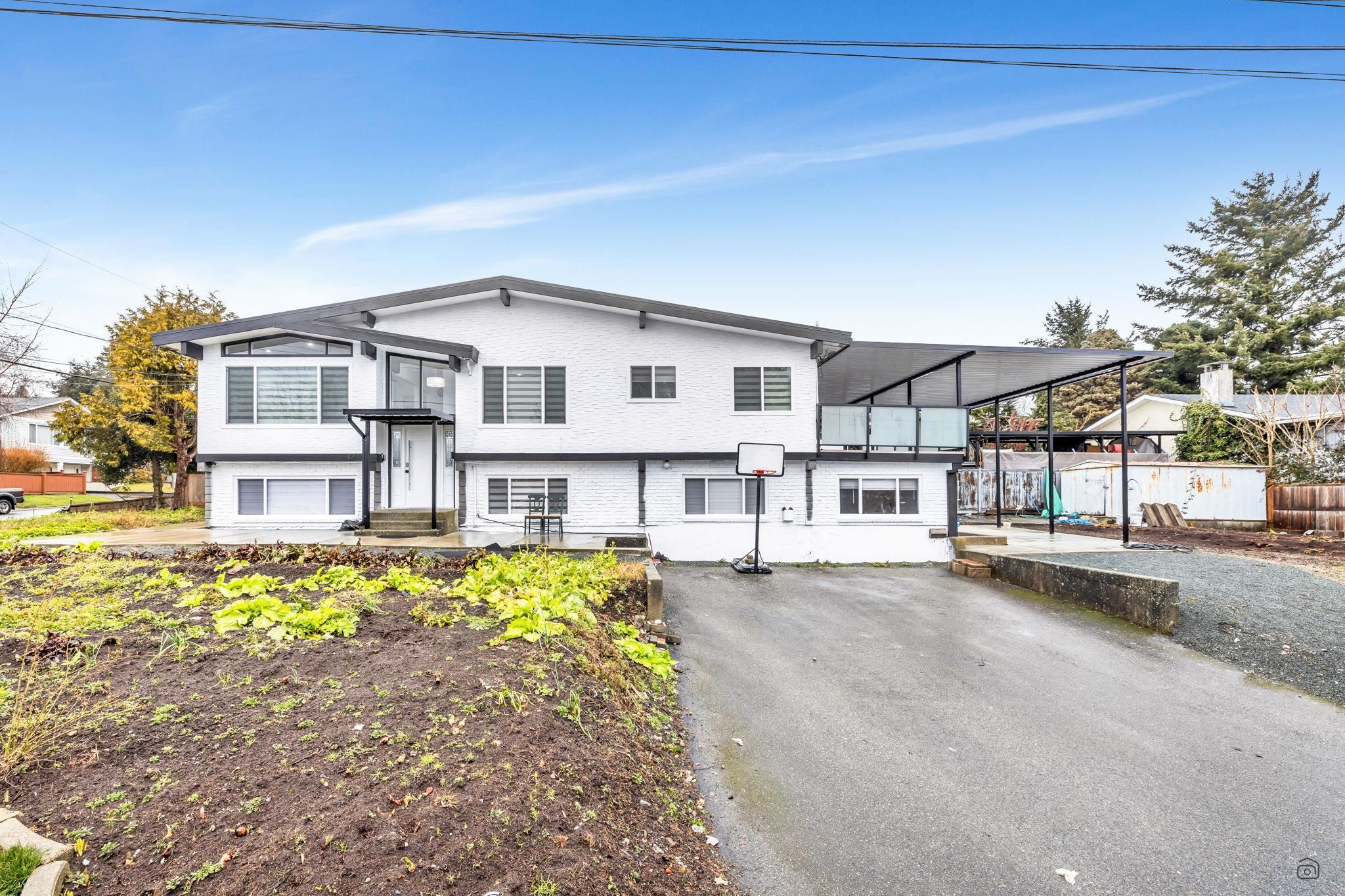 15839 Cliff Avenue, White Rock, BC V4B 1W7