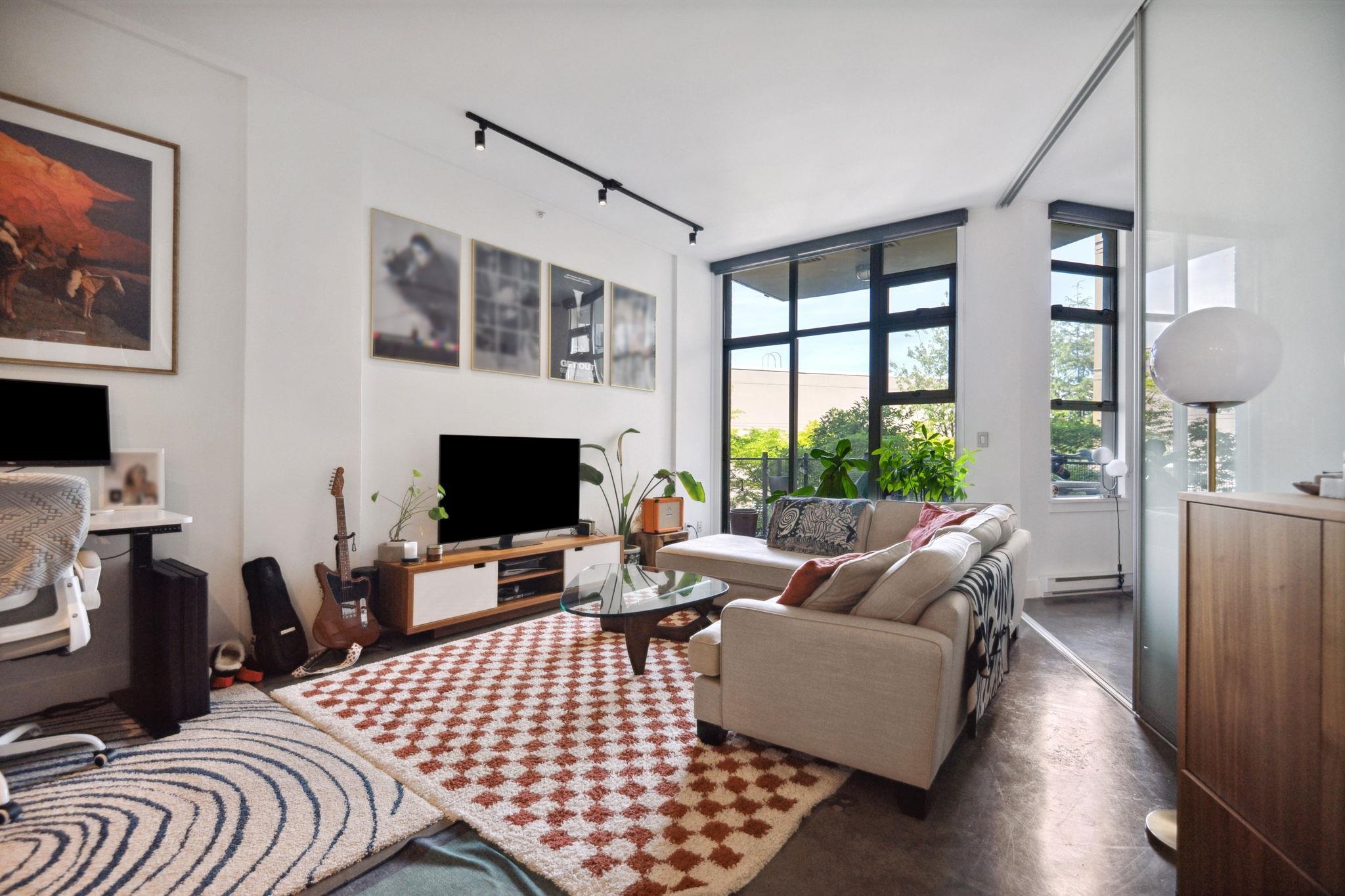 2635 Prince Edward Street #209, Vancouver, BC V5T 4V7
