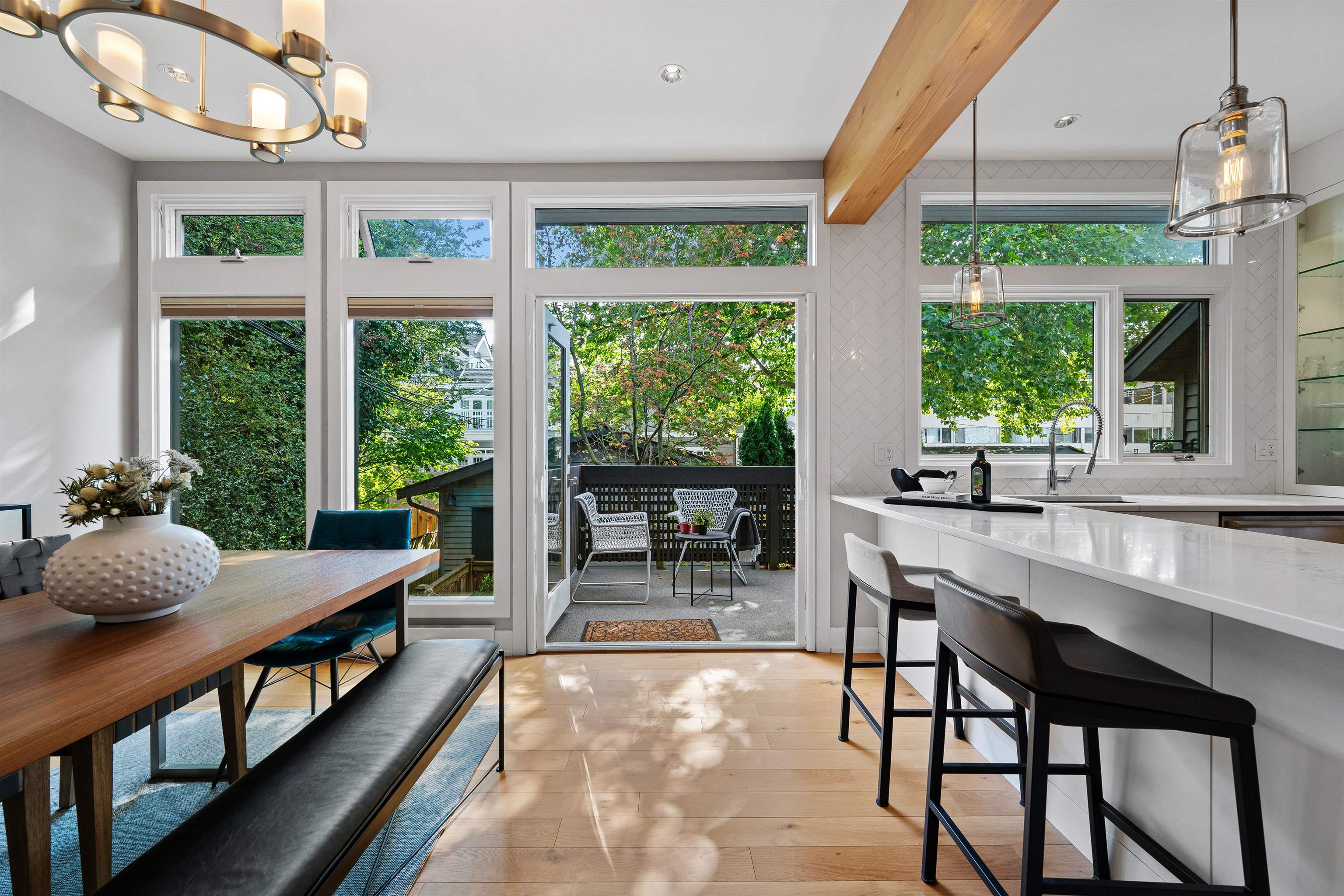 1866 West 15th Avenue, Vancouver, BC V6J 2L1