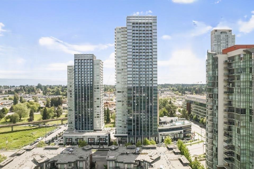 10448 University Dr #2501, Surrey, BC V3T 0S7