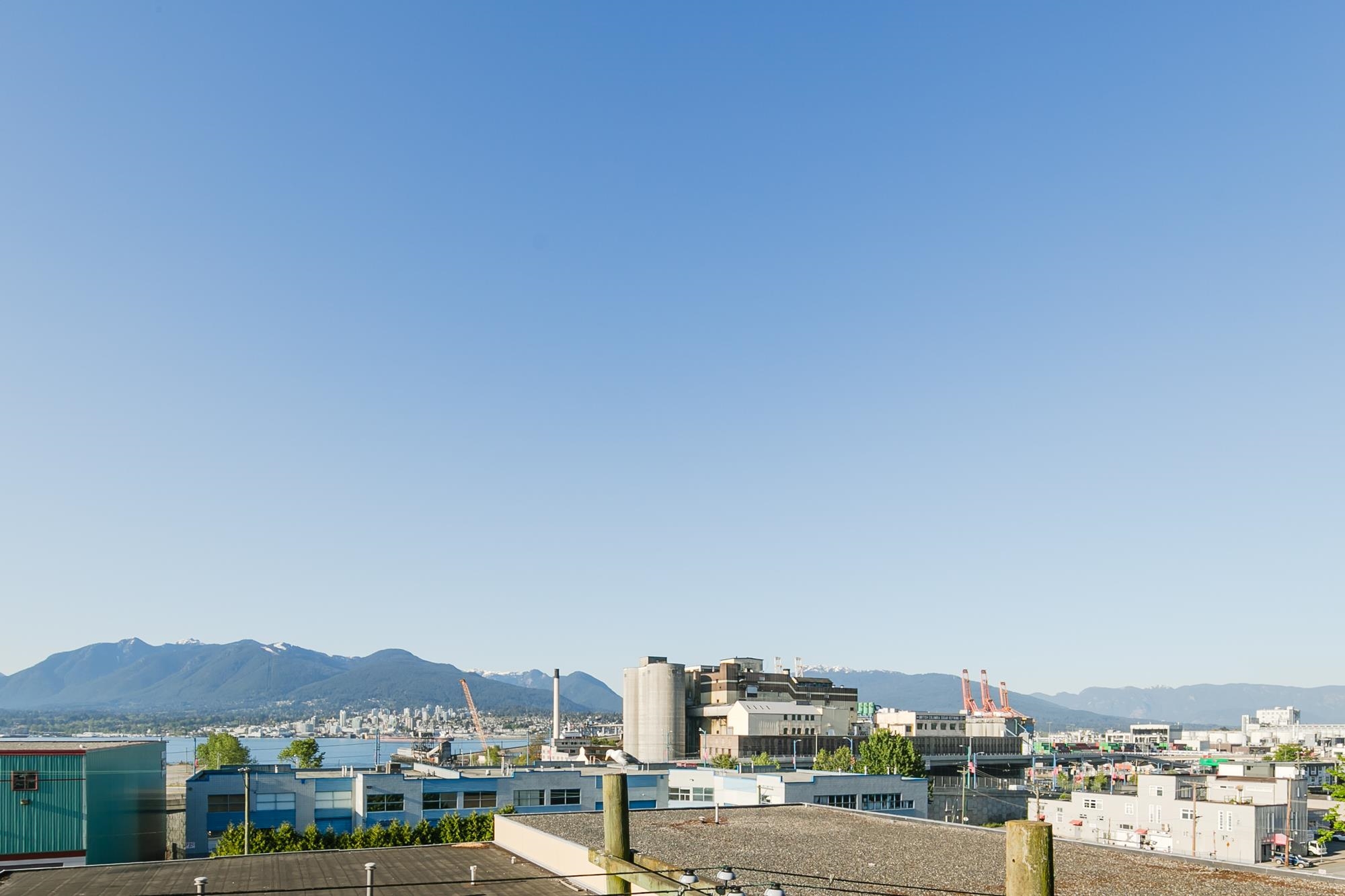 933 East Hastings Street #302, Vancouver, BC V6A 0G6
