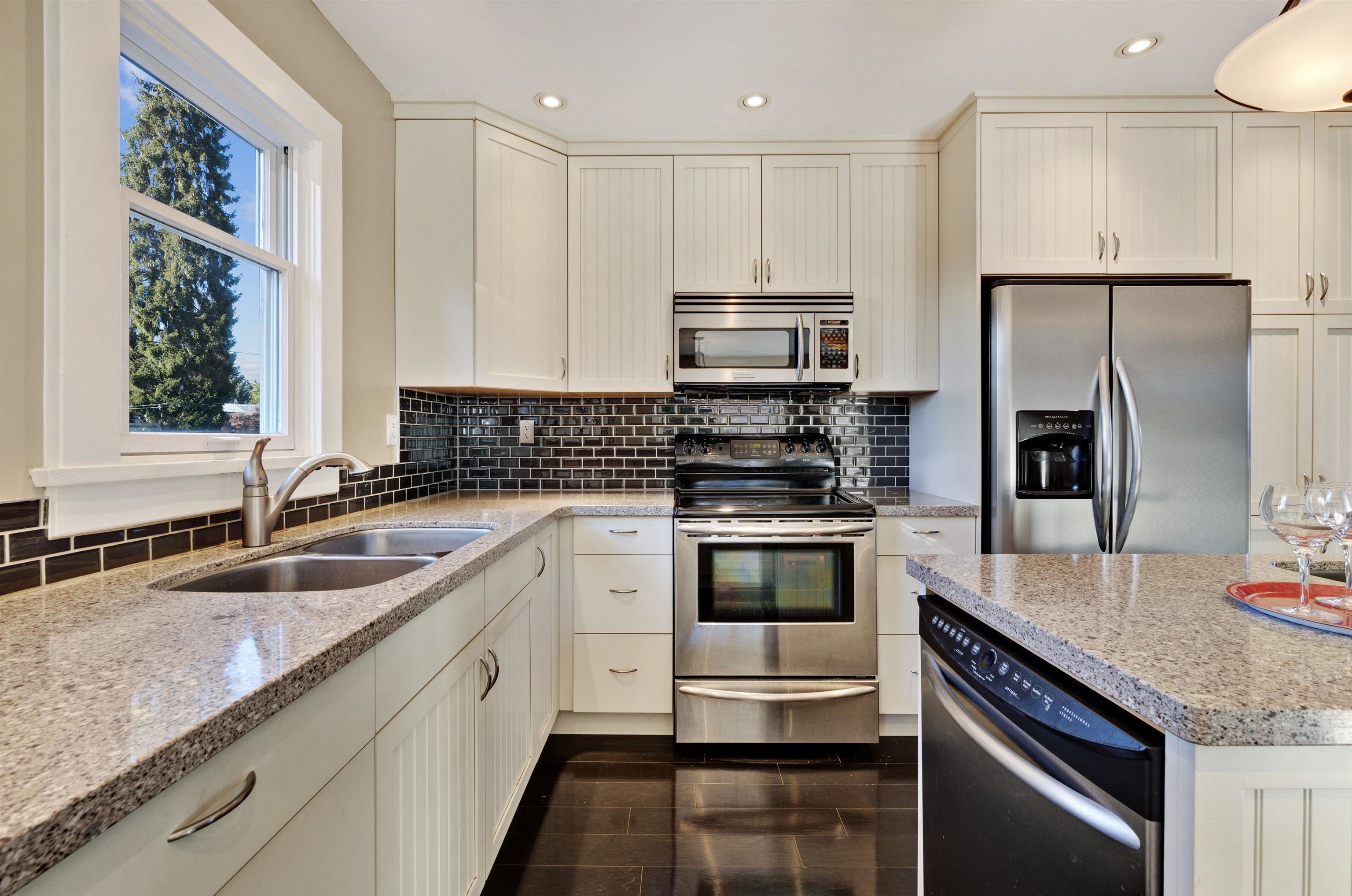 805 Longlac Street, Coquitlam, BC V3J 5J7