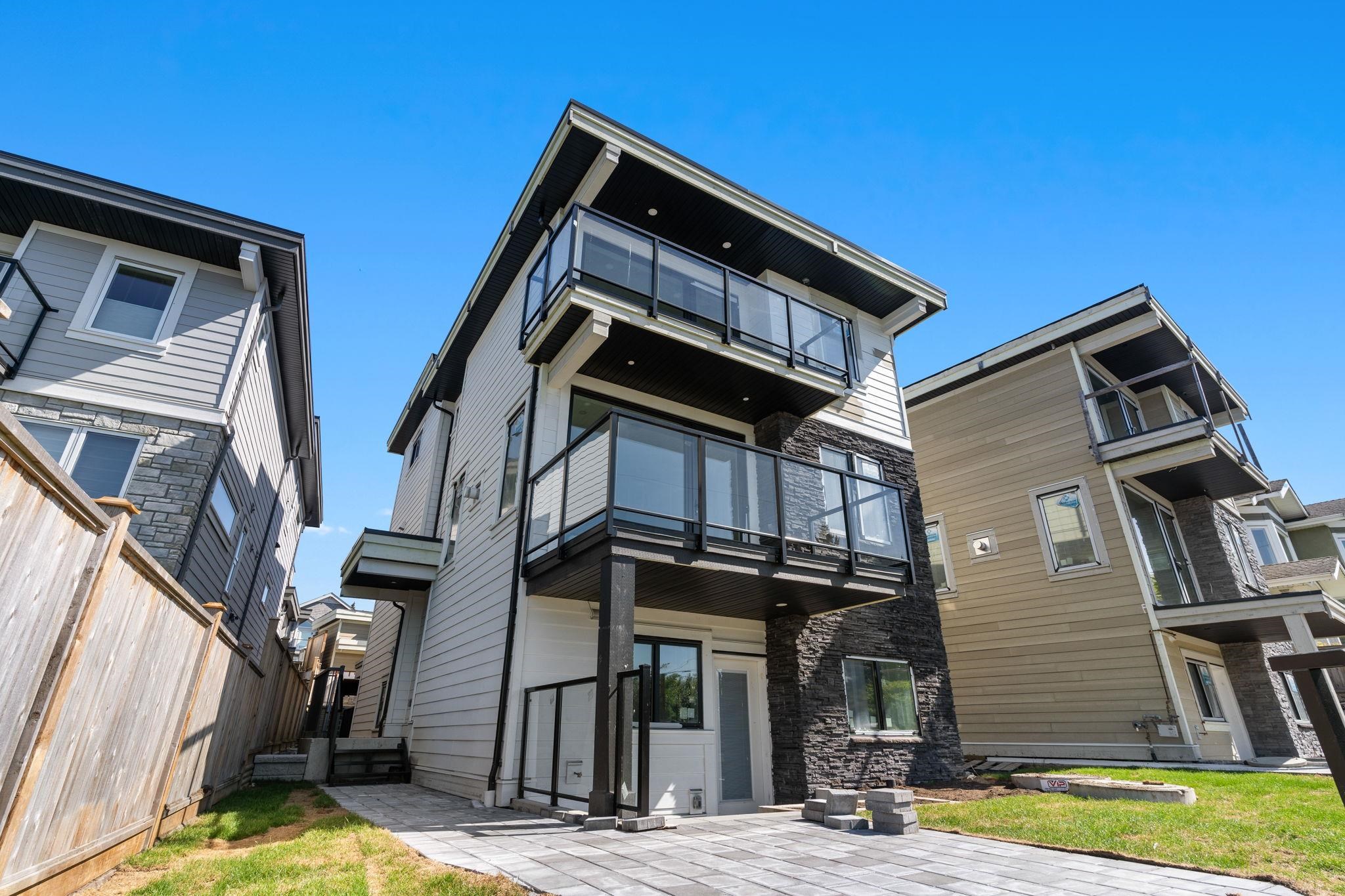 340 East Keith Road, North Vancouver, BC V7L 1V7